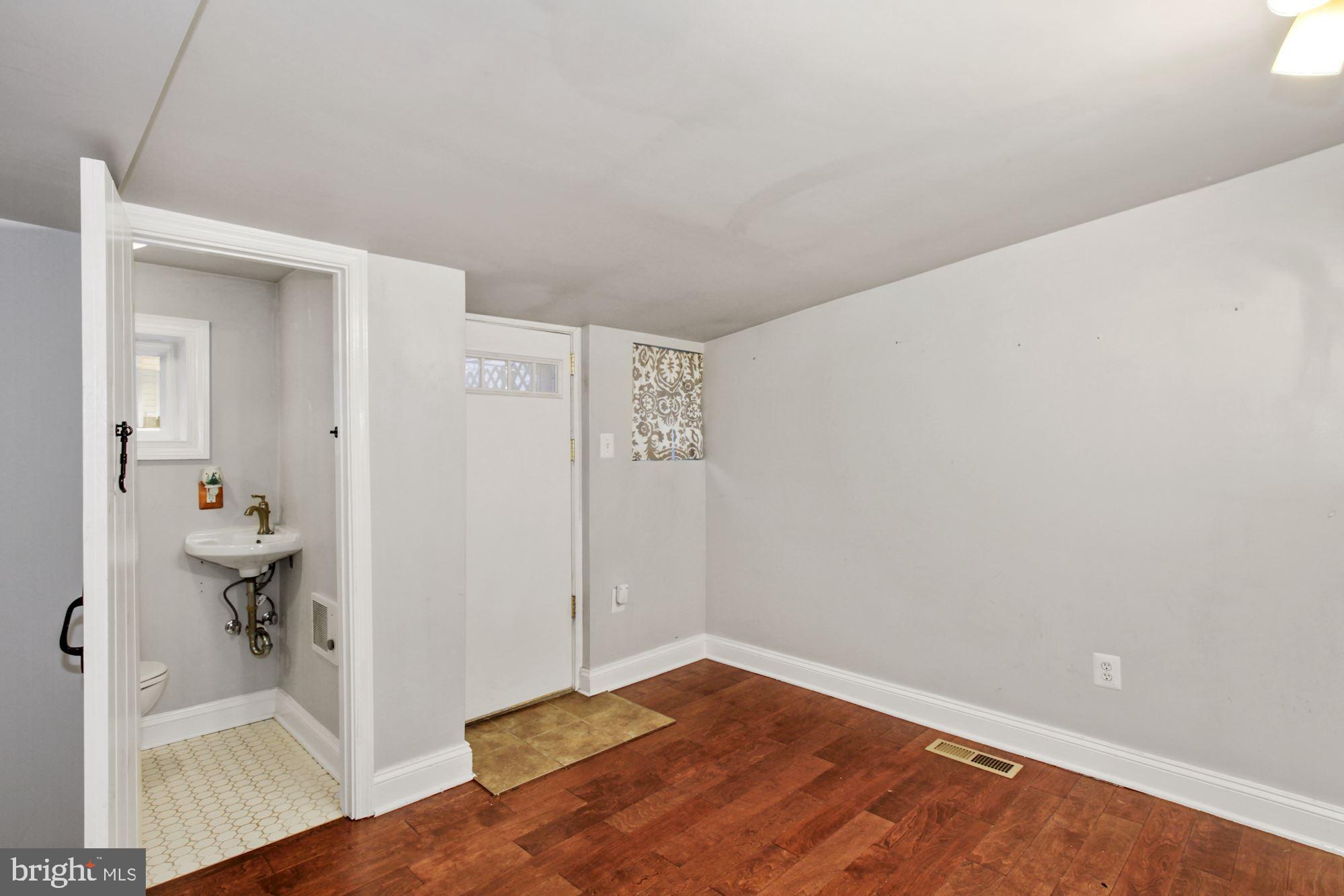 RIVERSIDE - Residential