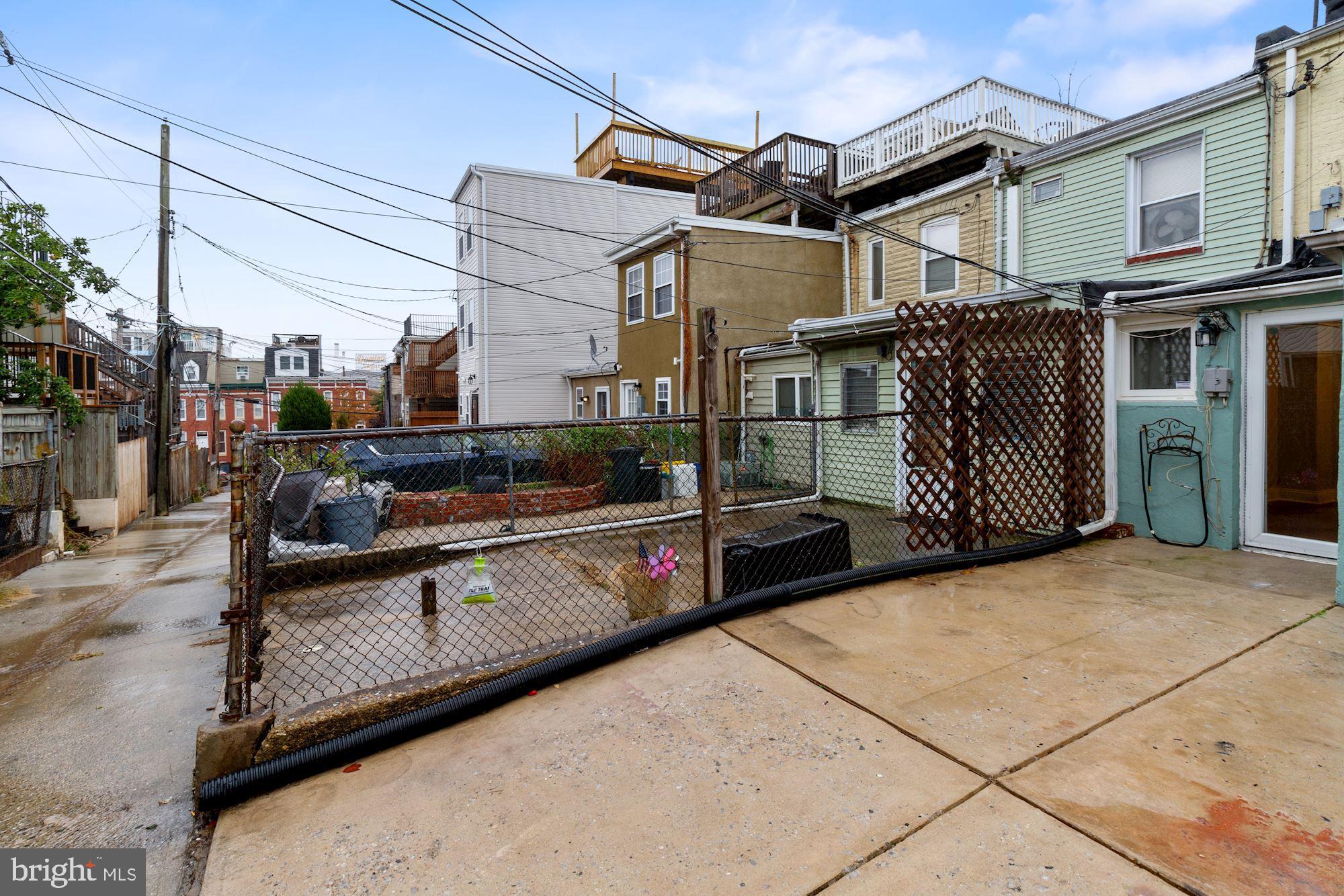 RIVERSIDE - Residential