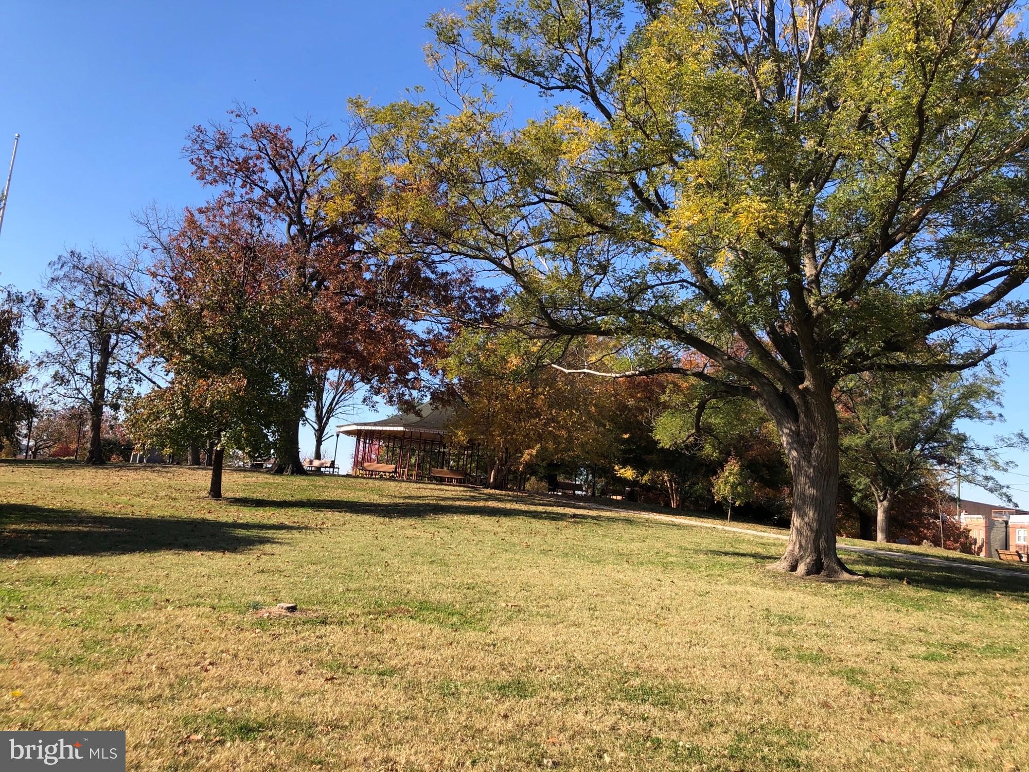 RIVERSIDE - Residential