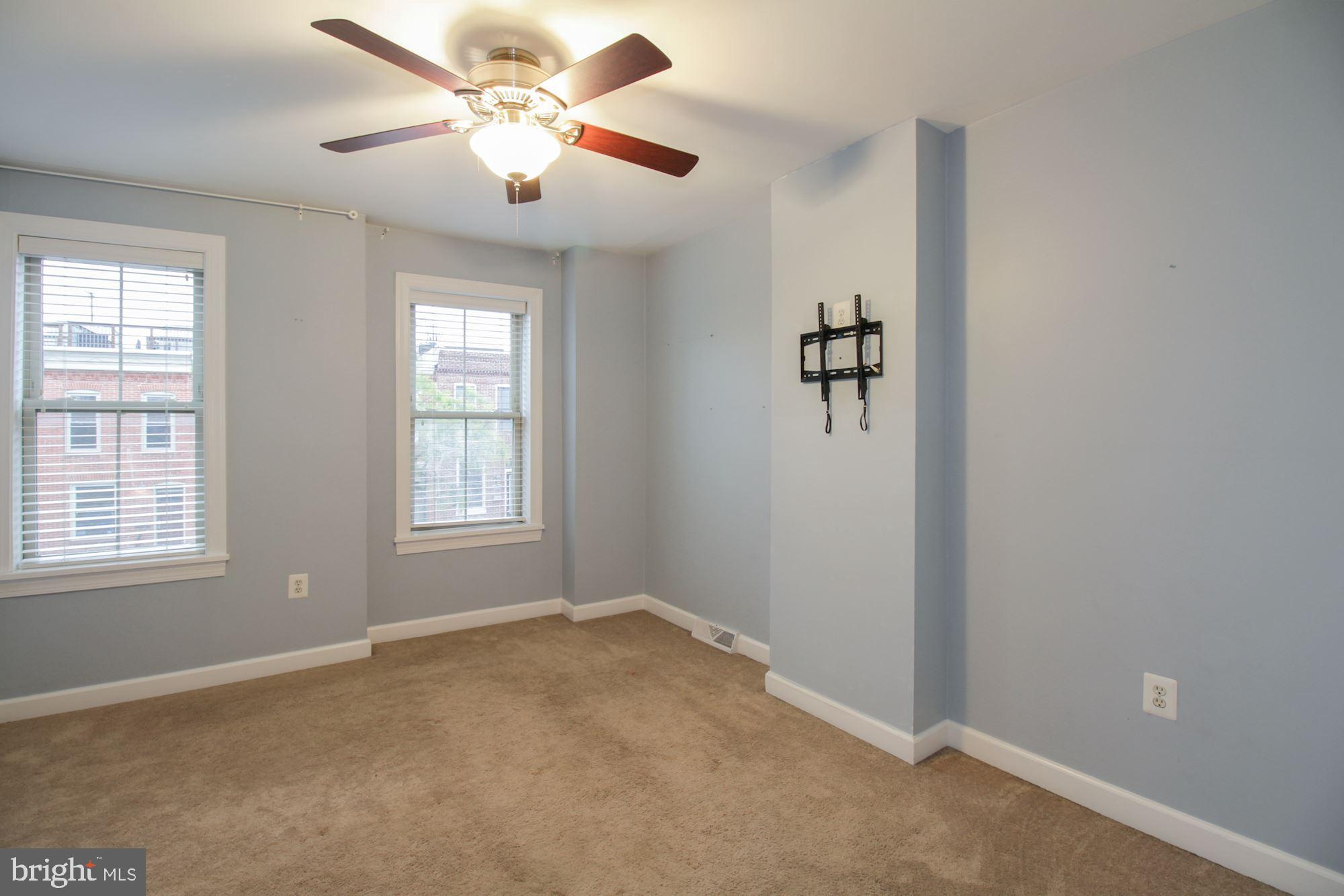 RIVERSIDE - Residential