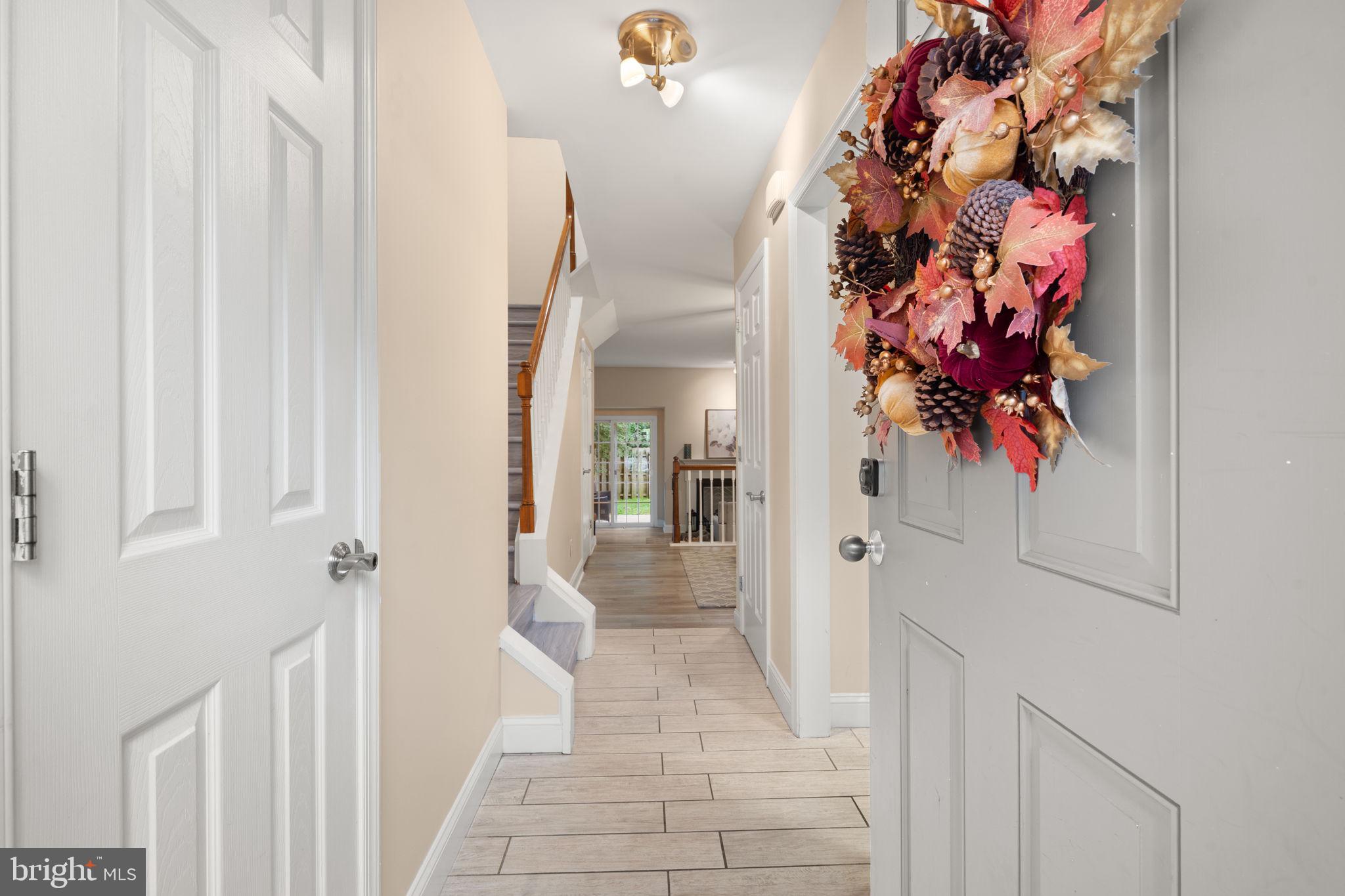 454 BRIARCREEK DRIVE