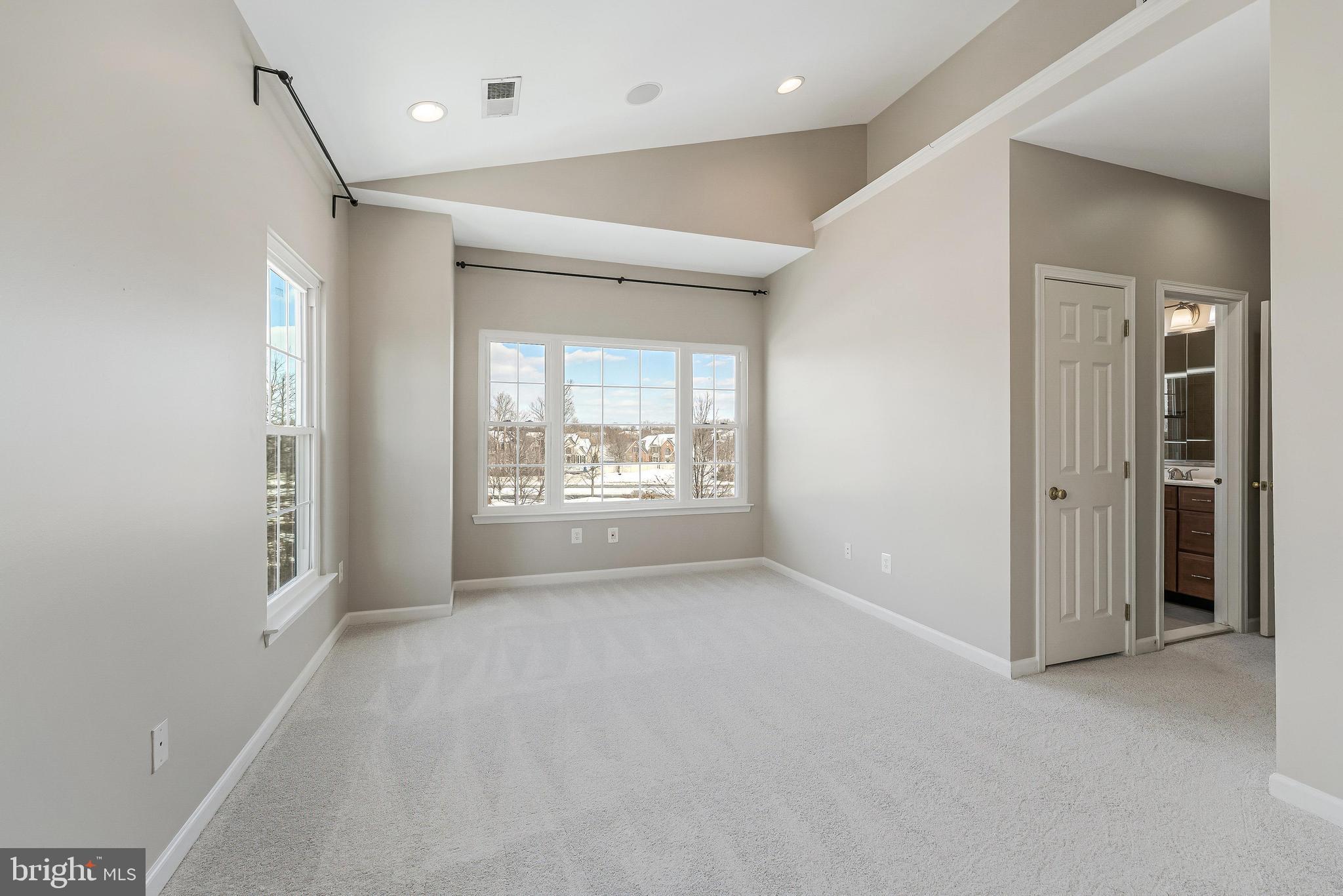 BELMONT LAND BAY - Residential