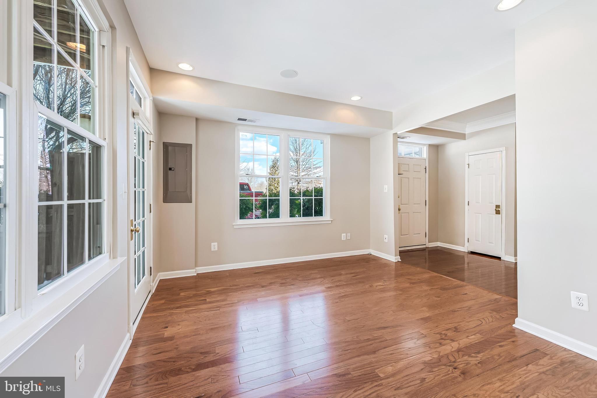 BELMONT LAND BAY - Residential