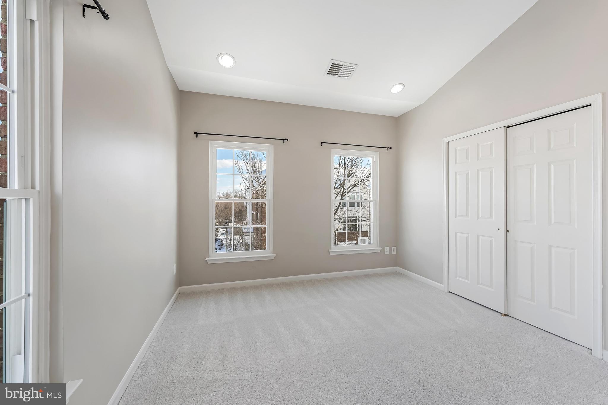 BELMONT LAND BAY - Residential