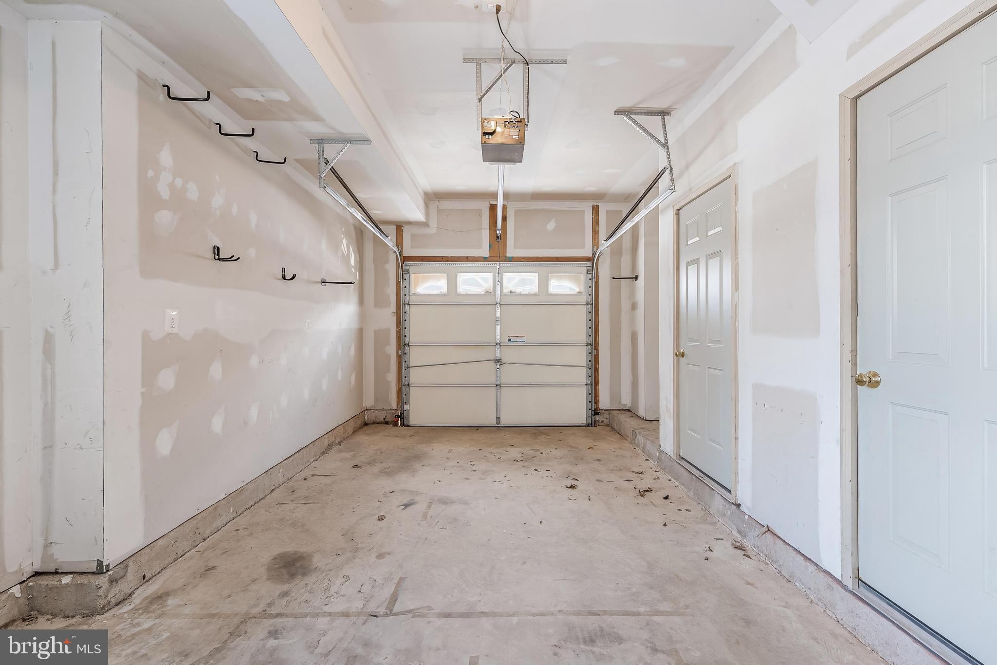 BELMONT LAND BAY - Residential