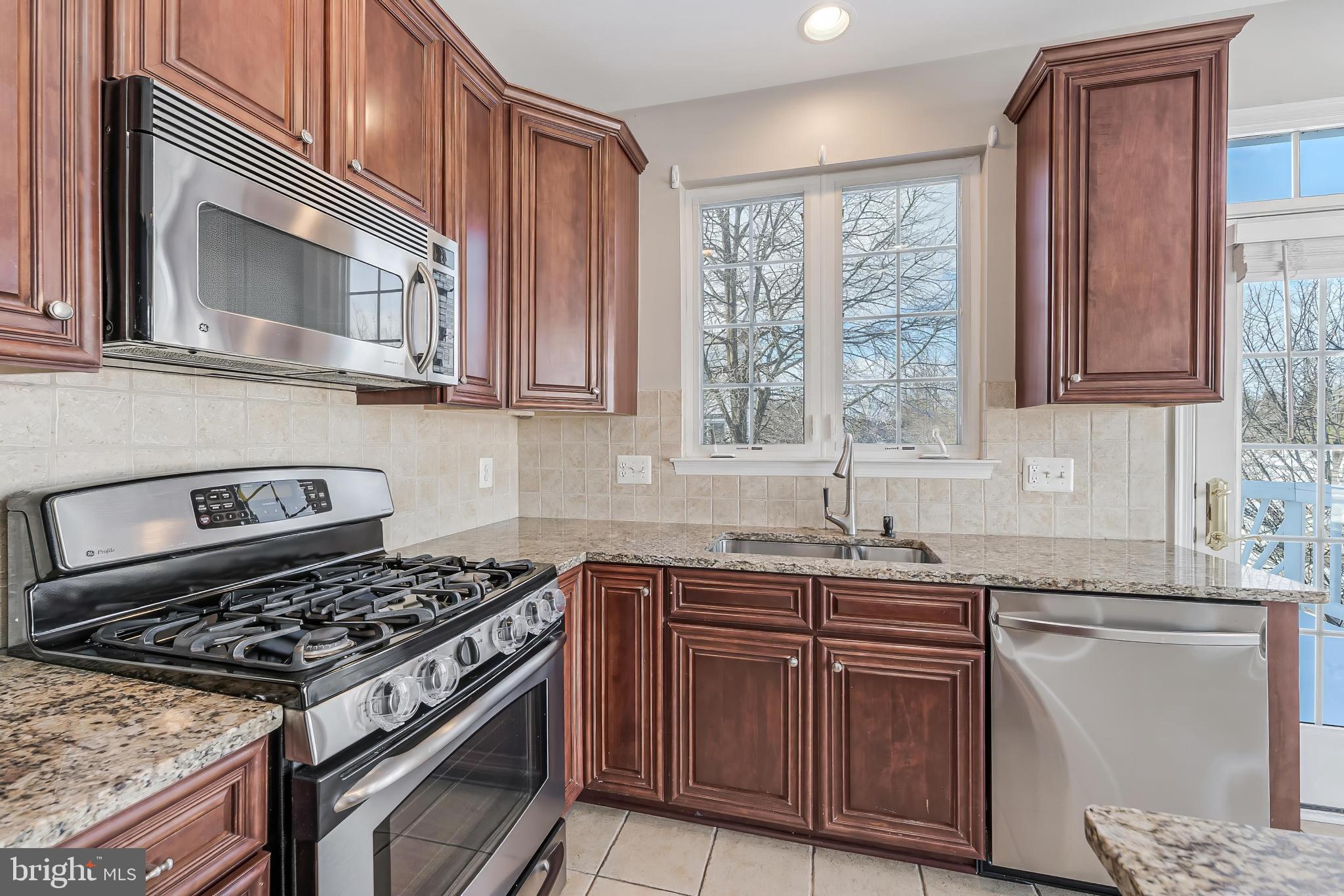 BELMONT LAND BAY - Residential