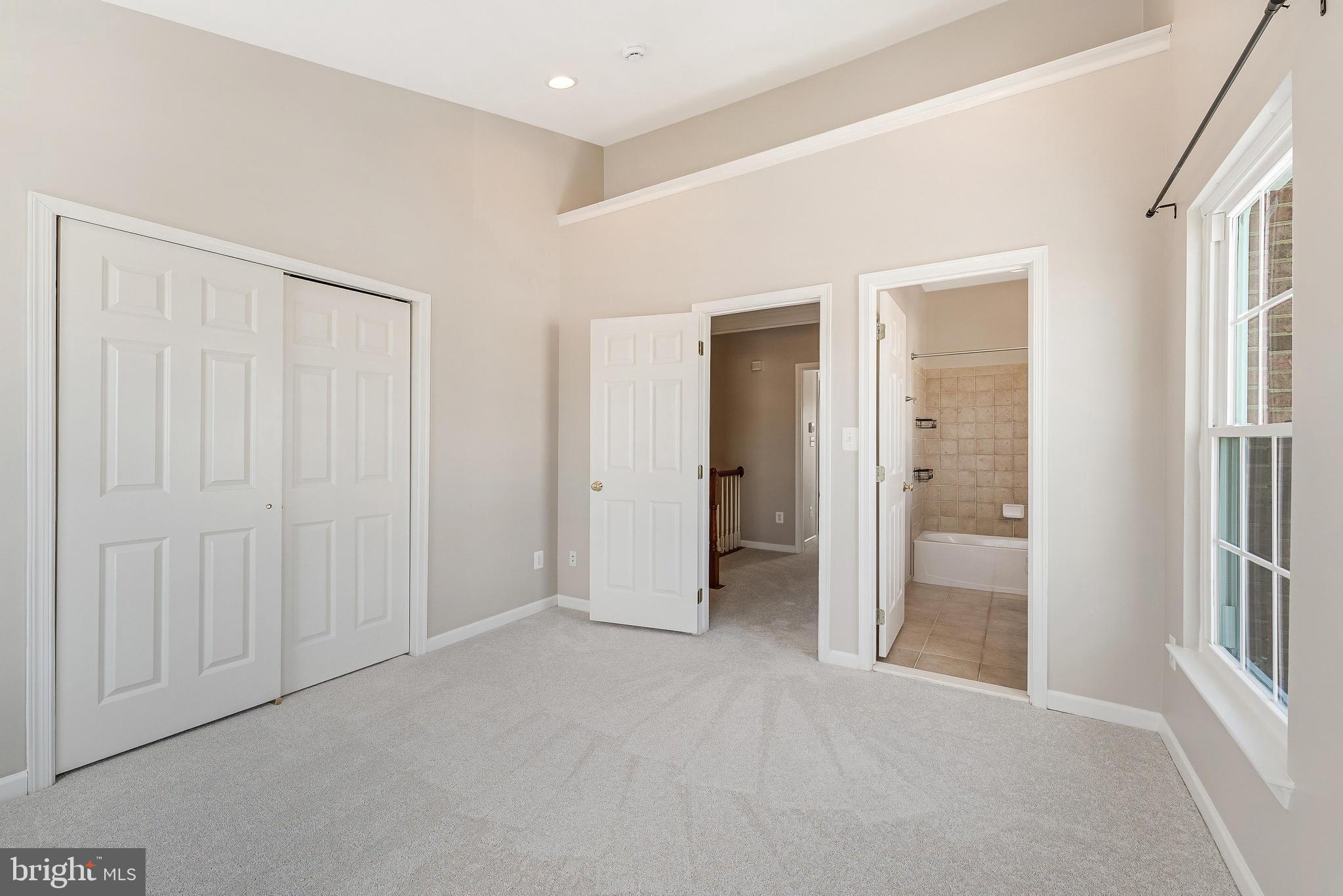 BELMONT LAND BAY - Residential