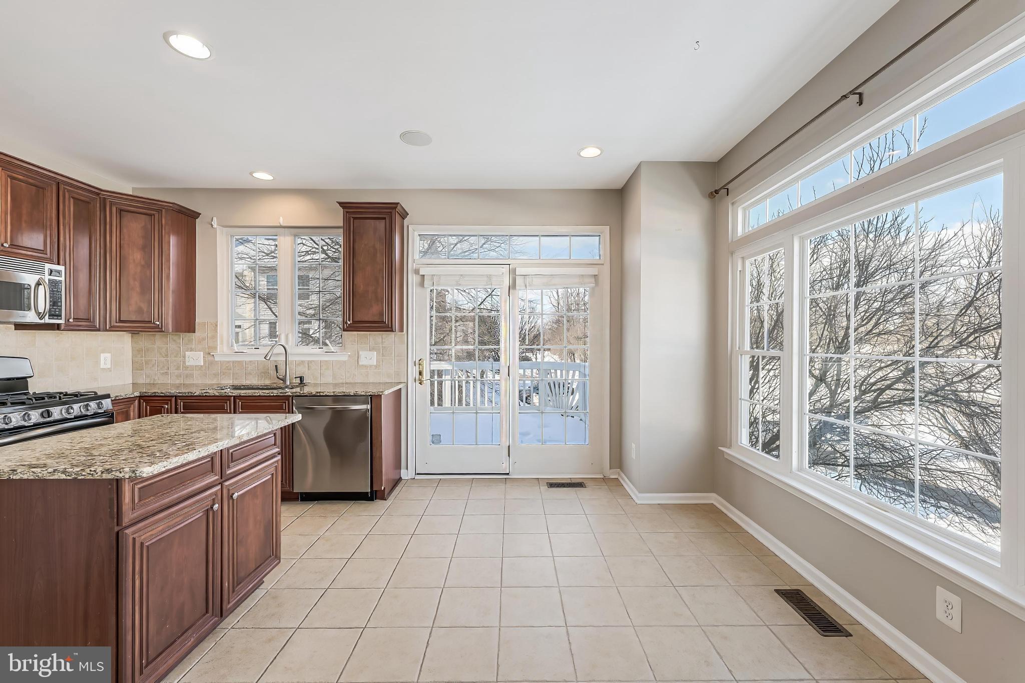 BELMONT LAND BAY - Residential