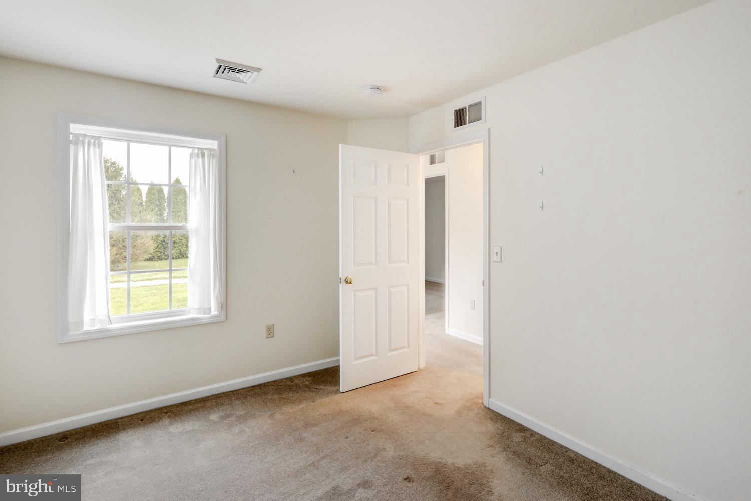 SUMMIT POINTE AT ELM TREE - Residential