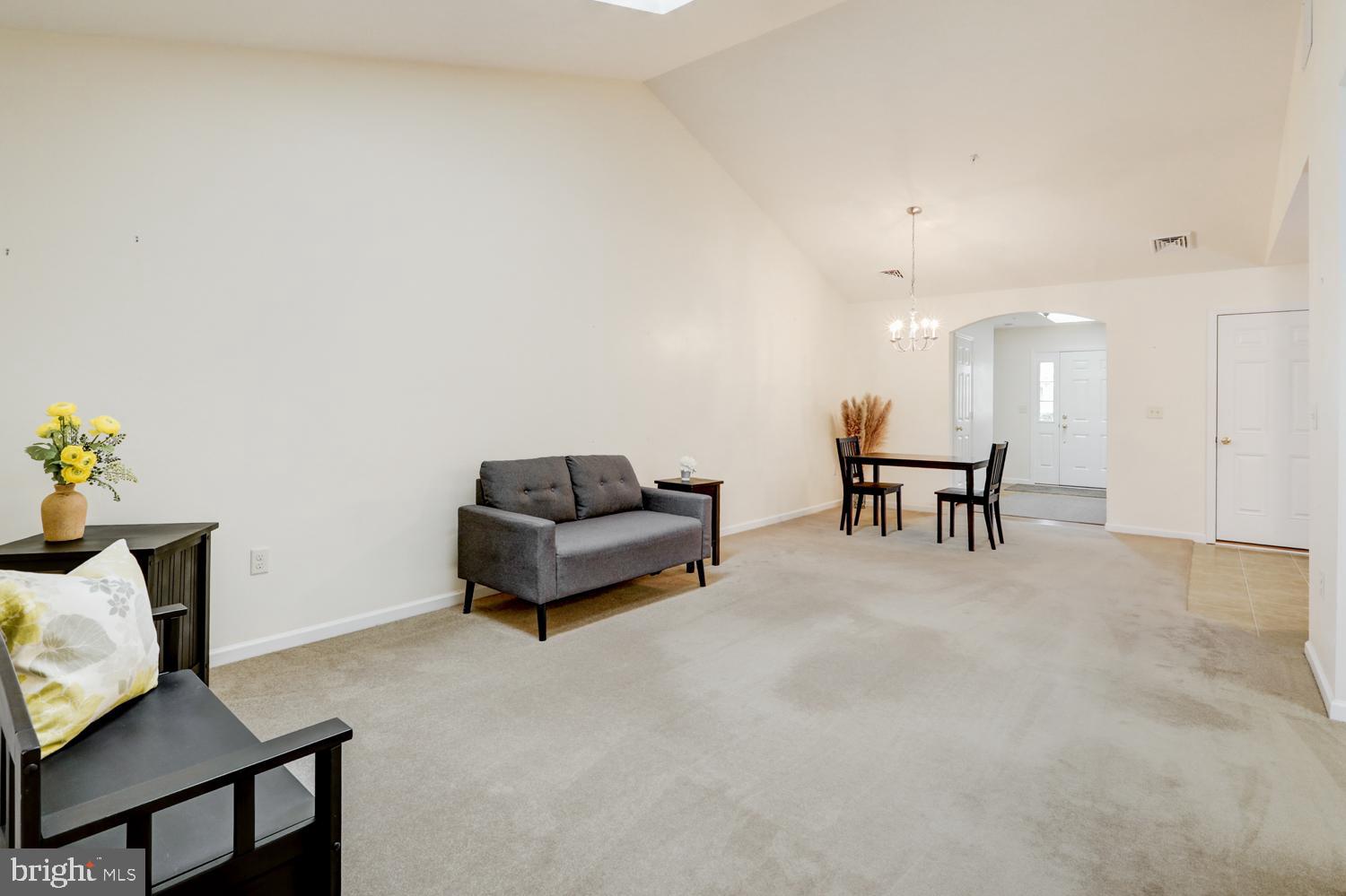 SUMMIT POINTE AT ELM TREE - Residential