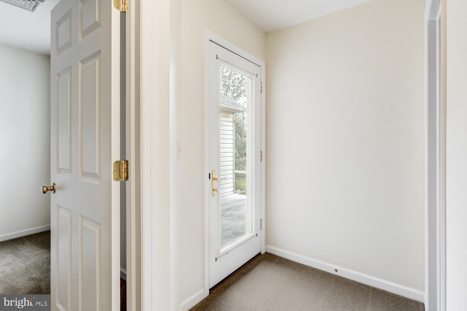 SUMMIT POINTE AT ELM TREE - Residential