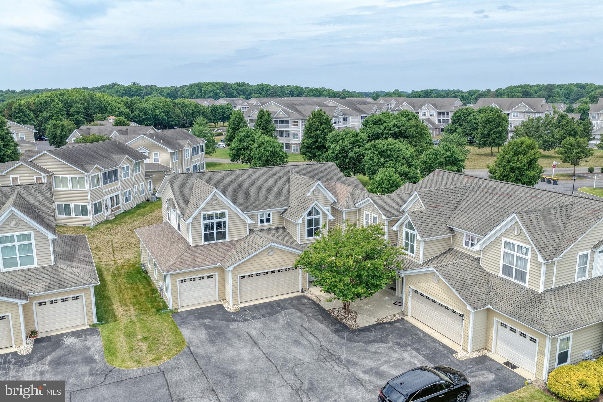 131 BARKSDALE COURT 1604D