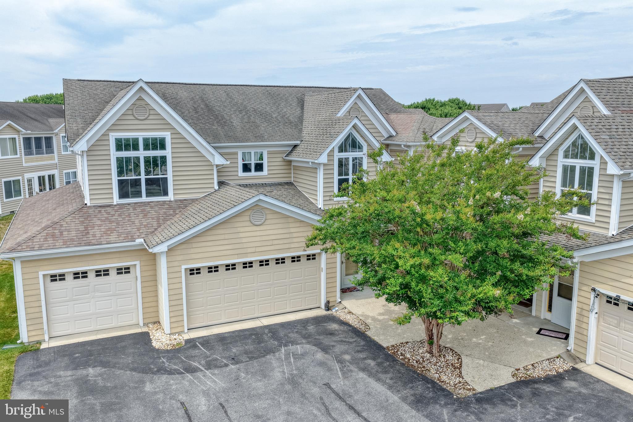 131 BARKSDALE COURT 1604D