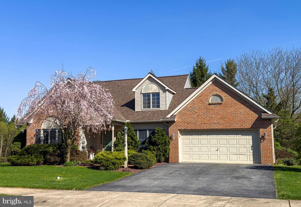 Photo of 666 Laurel Avenue, Lititz, PA 17543 (MLS # PALA2050766)