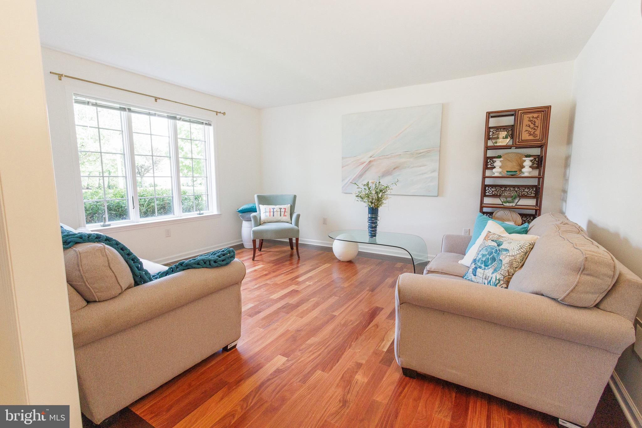 BUTTERFLY ACRES - Residential