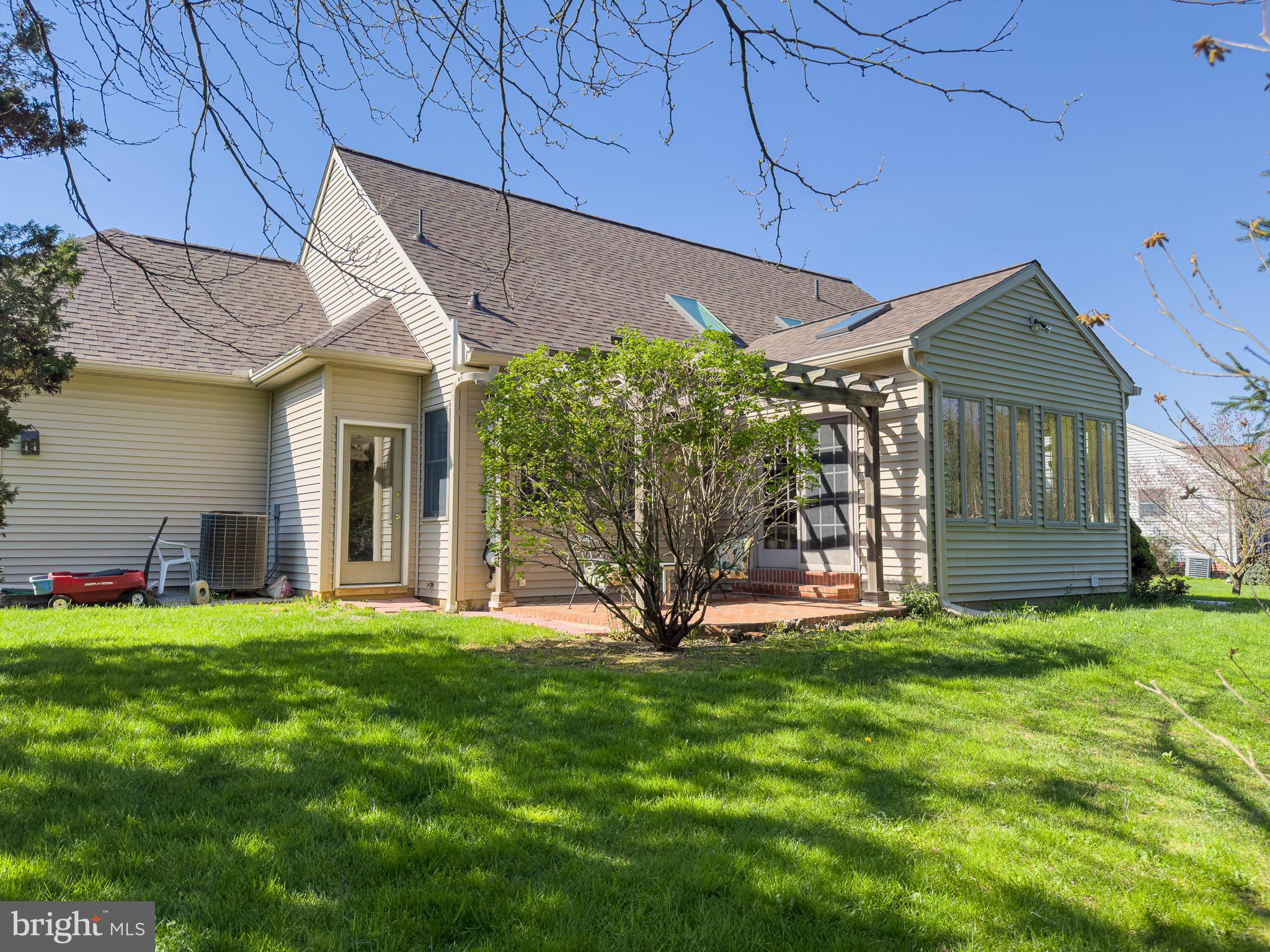 BUTTERFLY ACRES - Residential