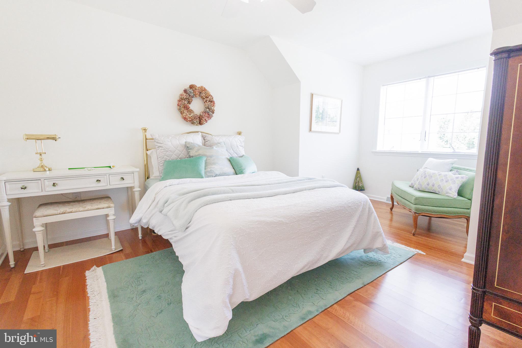 BUTTERFLY ACRES - Residential