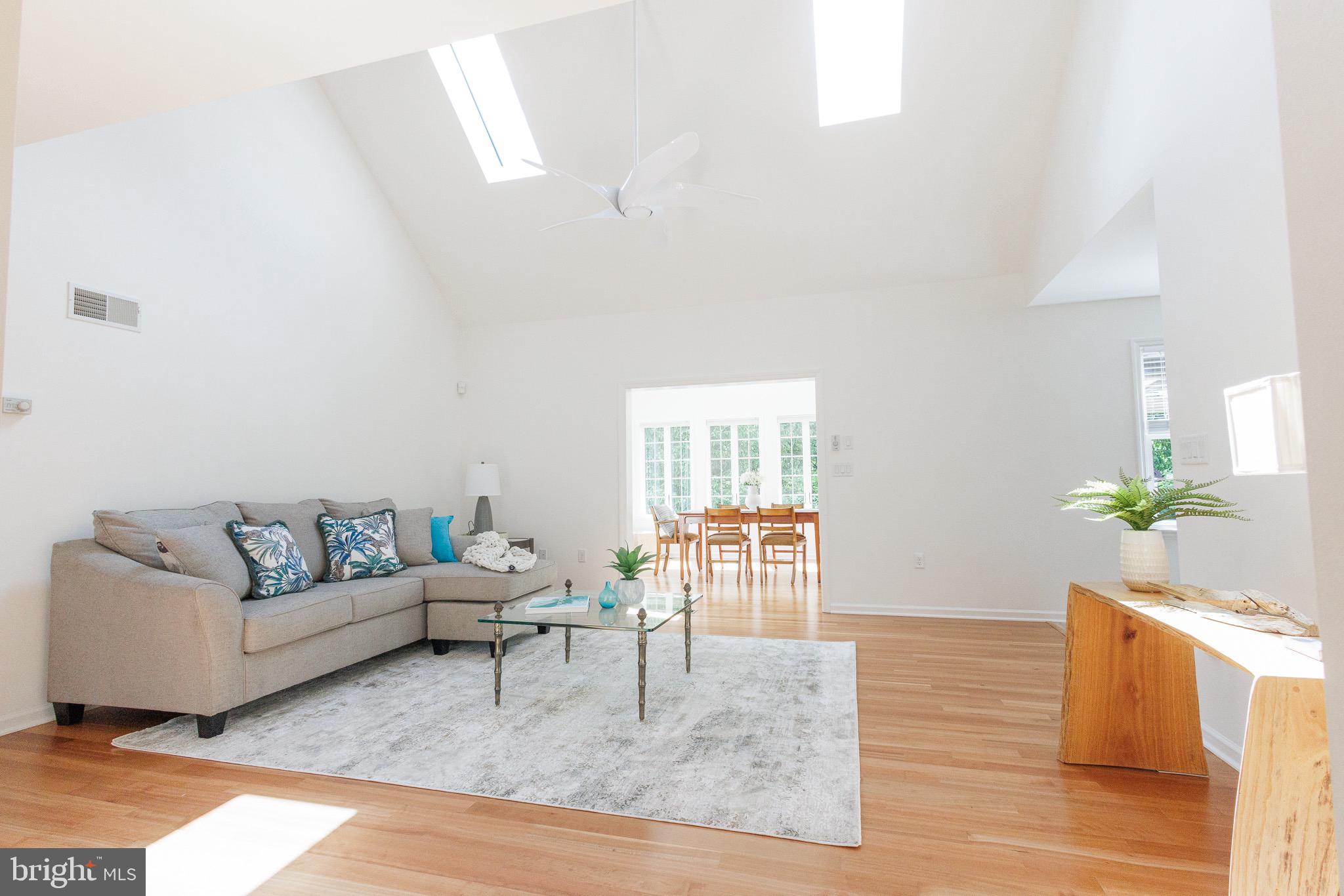 BUTTERFLY ACRES - Residential