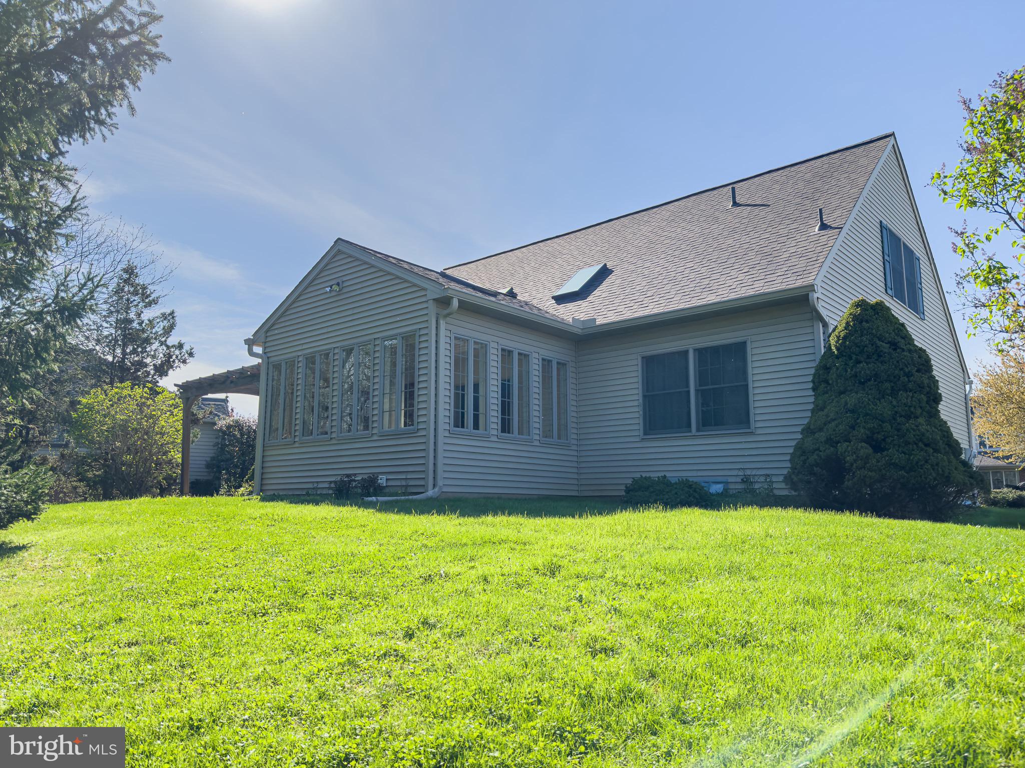 BUTTERFLY ACRES - Residential