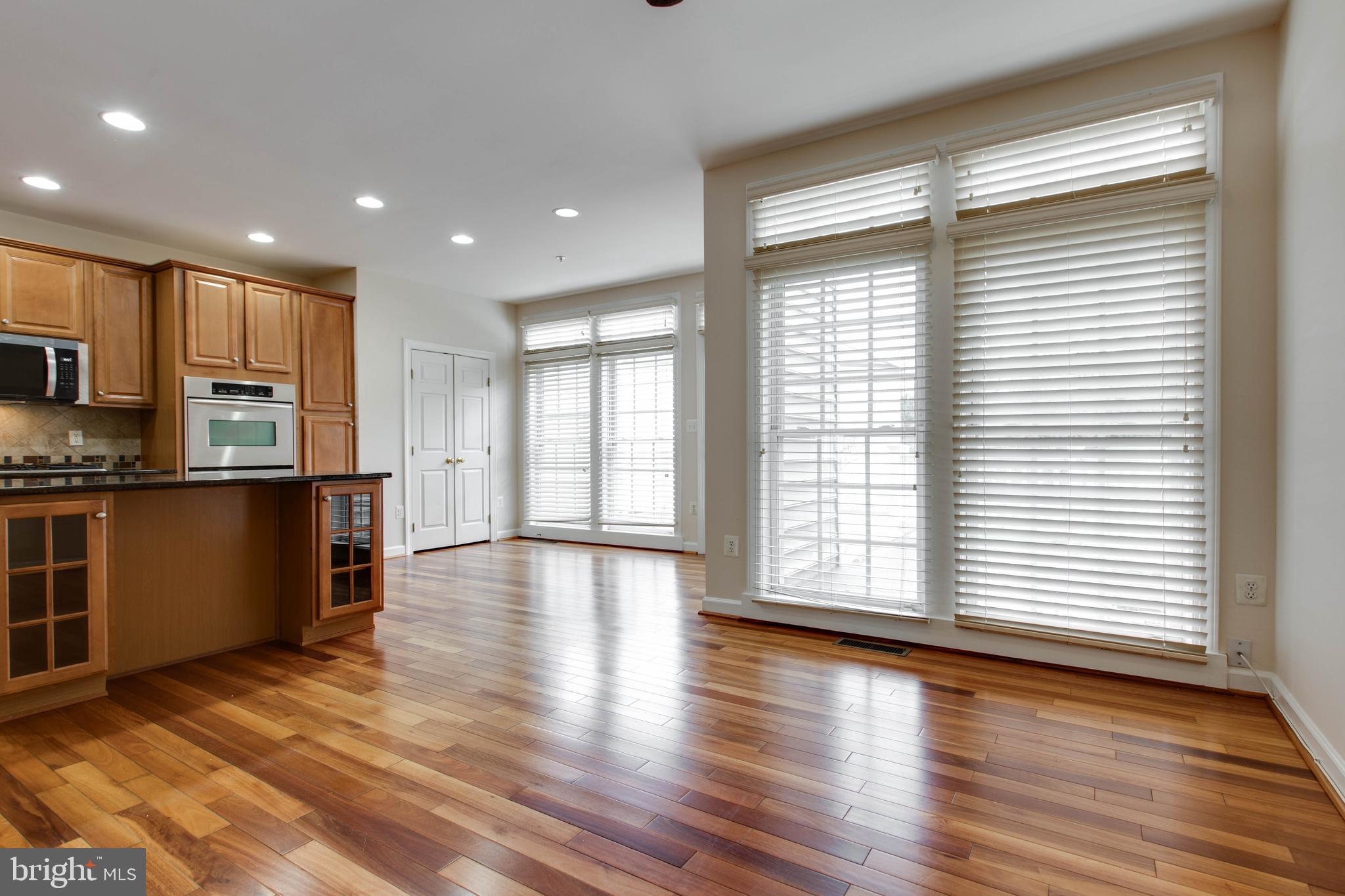 VILLAGES OF DORCHESTER - Residential