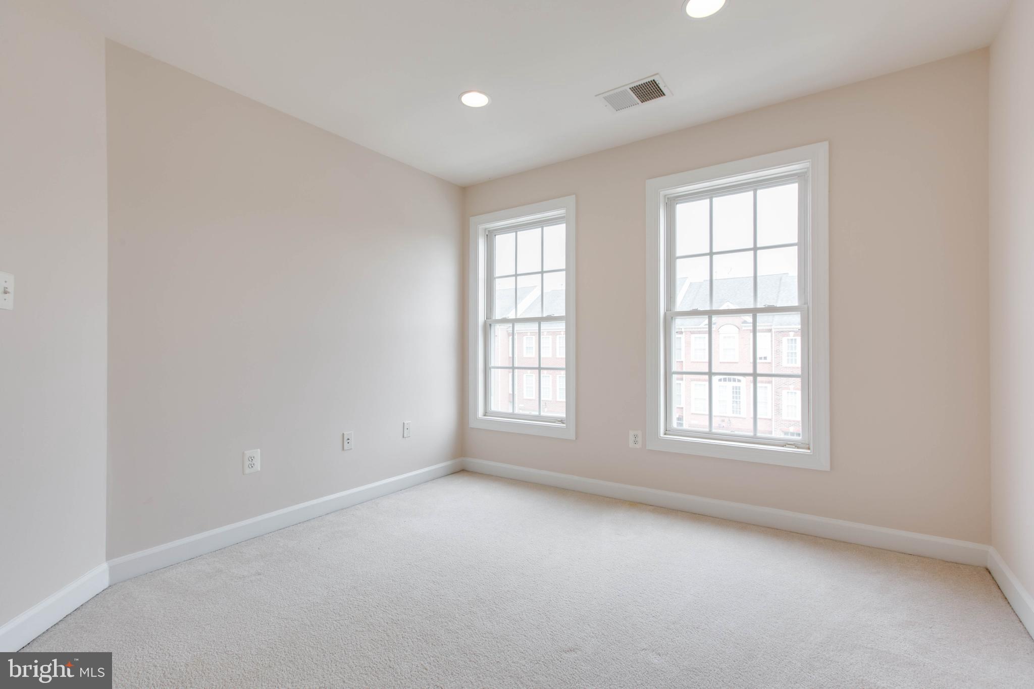 VILLAGES OF DORCHESTER - Residential