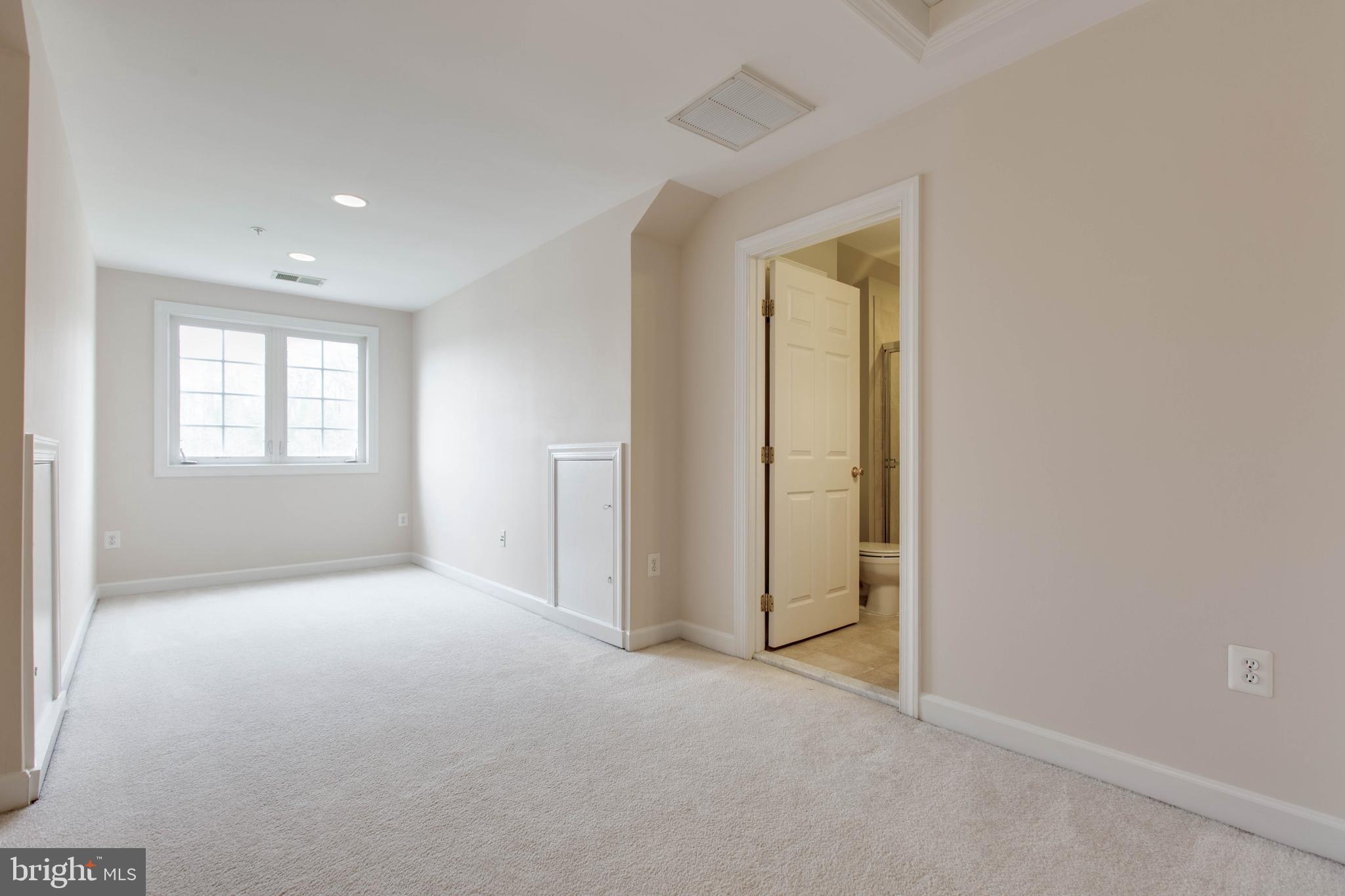 VILLAGES OF DORCHESTER - Residential