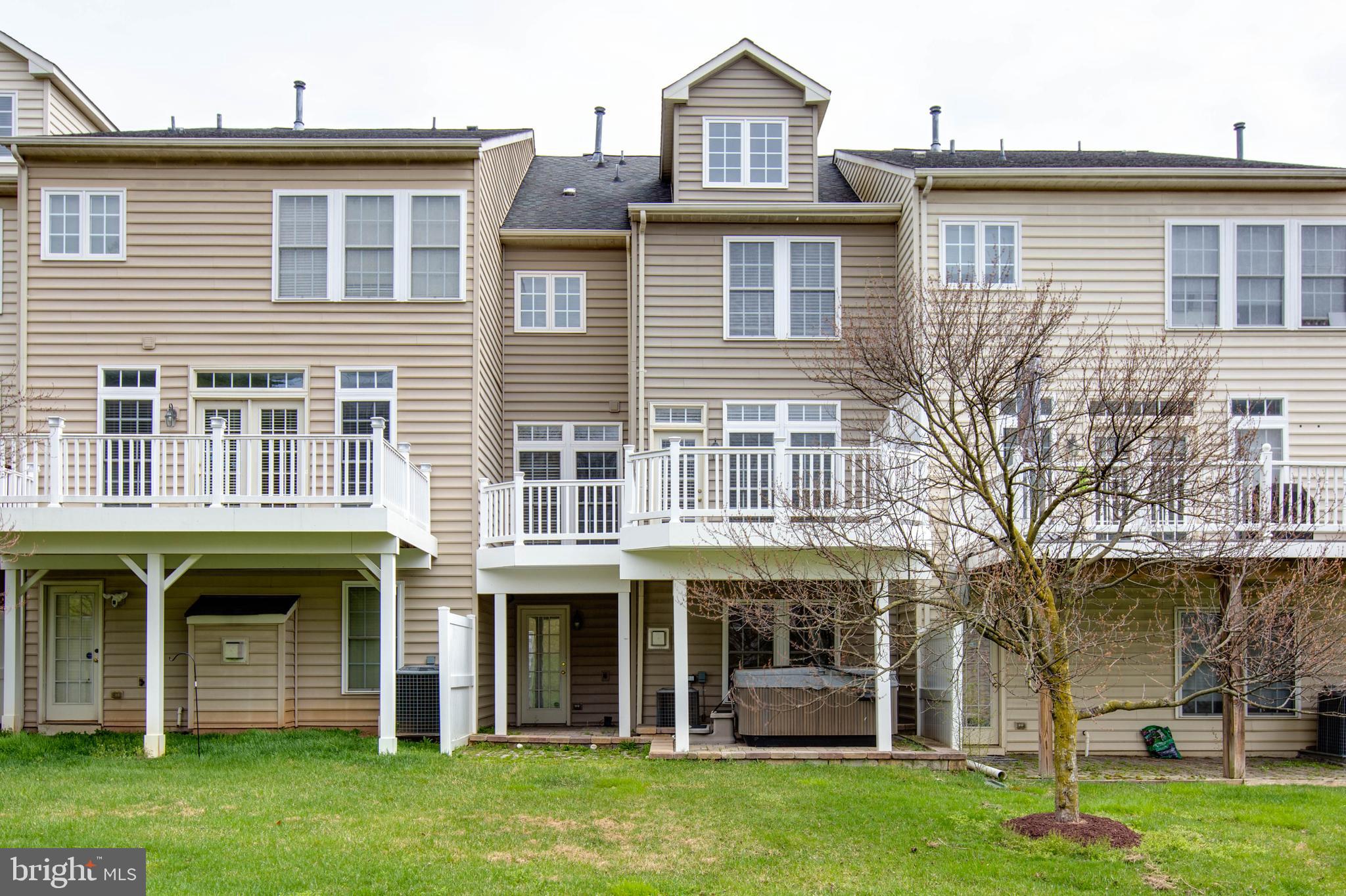 VILLAGES OF DORCHESTER - Residential