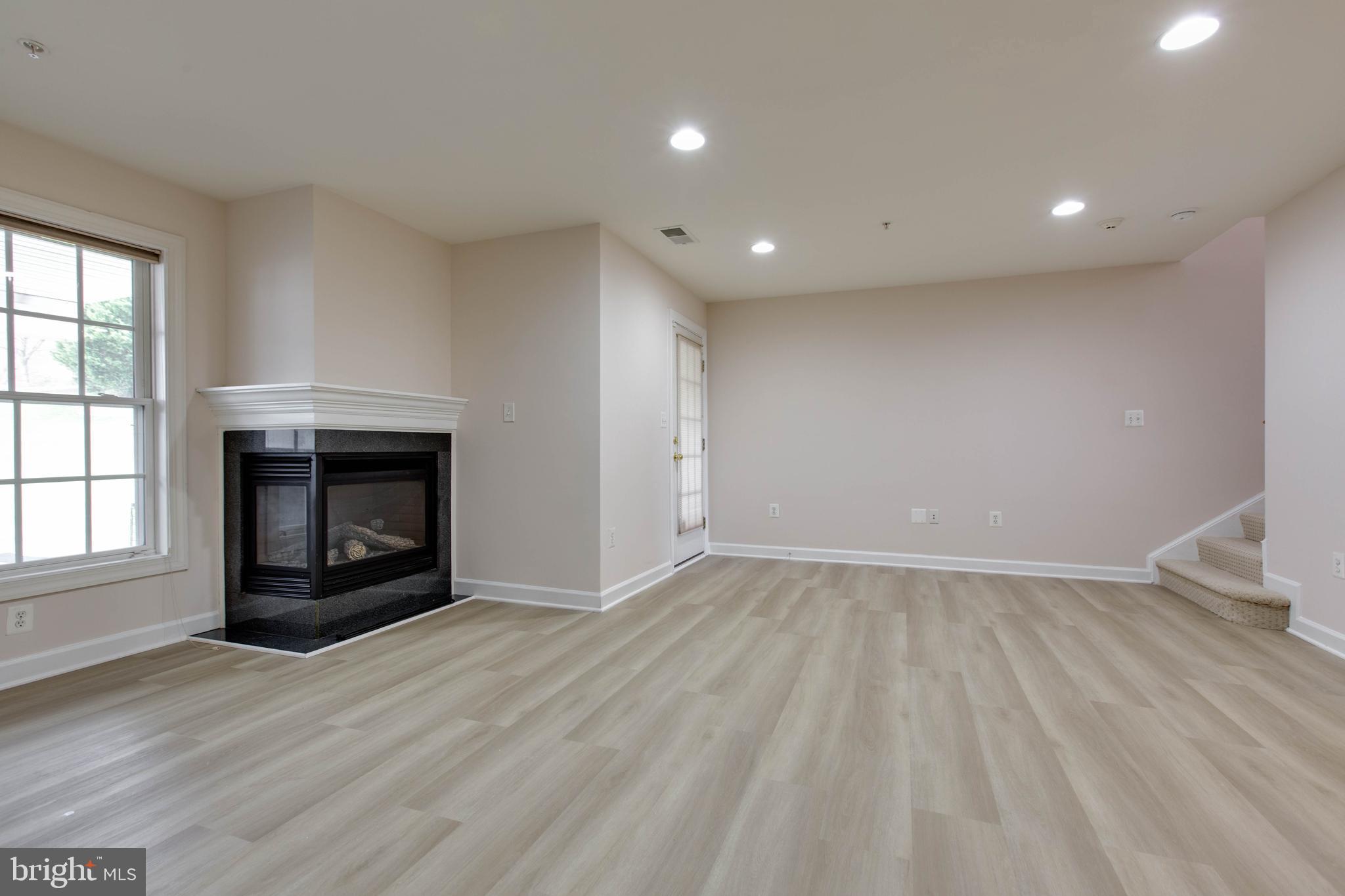 VILLAGES OF DORCHESTER - Residential