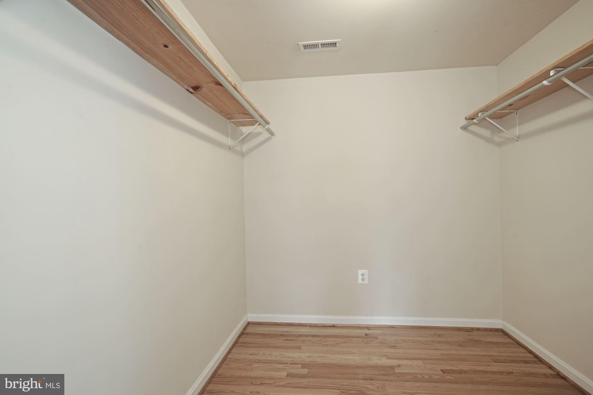 DOMINION HILLS - Residential Lease