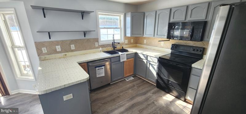 BRIAR RUN - Residential