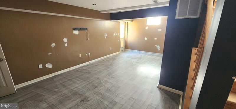 BRIAR RUN - Residential