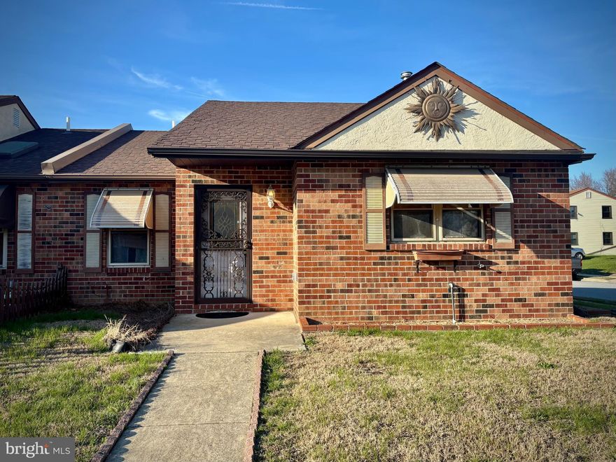 One floor living is yours in this two bedroom, one bath home. Open floor plan makes this home feel larger than it's square footage. Master bedroom with sliding doors leading to the patio and fenced back yard, perfect for pets. Driveway parking. Home is being sold as-is with buyers handling any use and occupancy requirements.