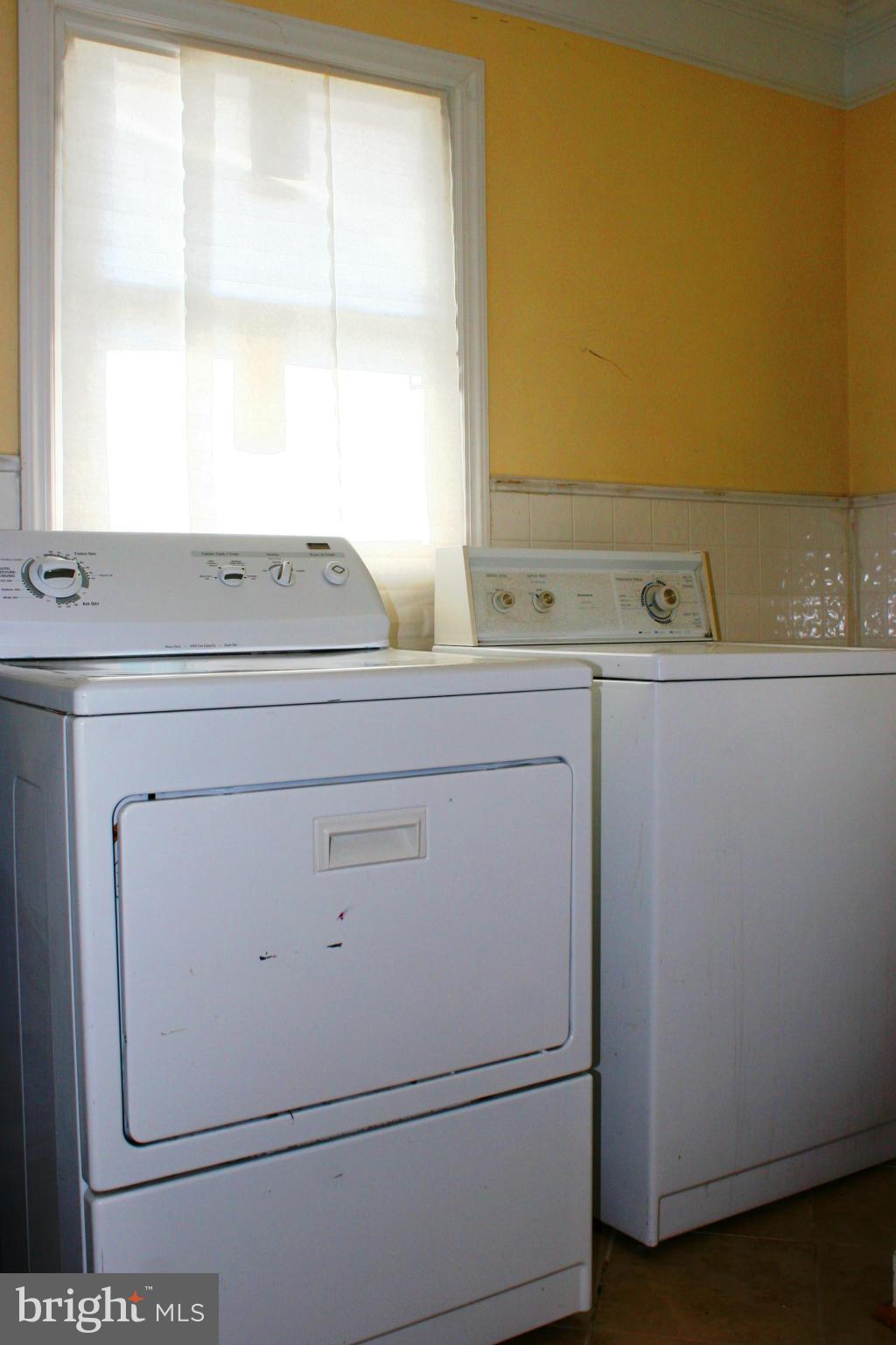 NORTHWEST - Residential Lease