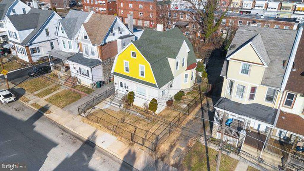 Photo of 213 Lincoln Ave, COLLINGDALE, PA 19023 (MLS # PADE2106780)