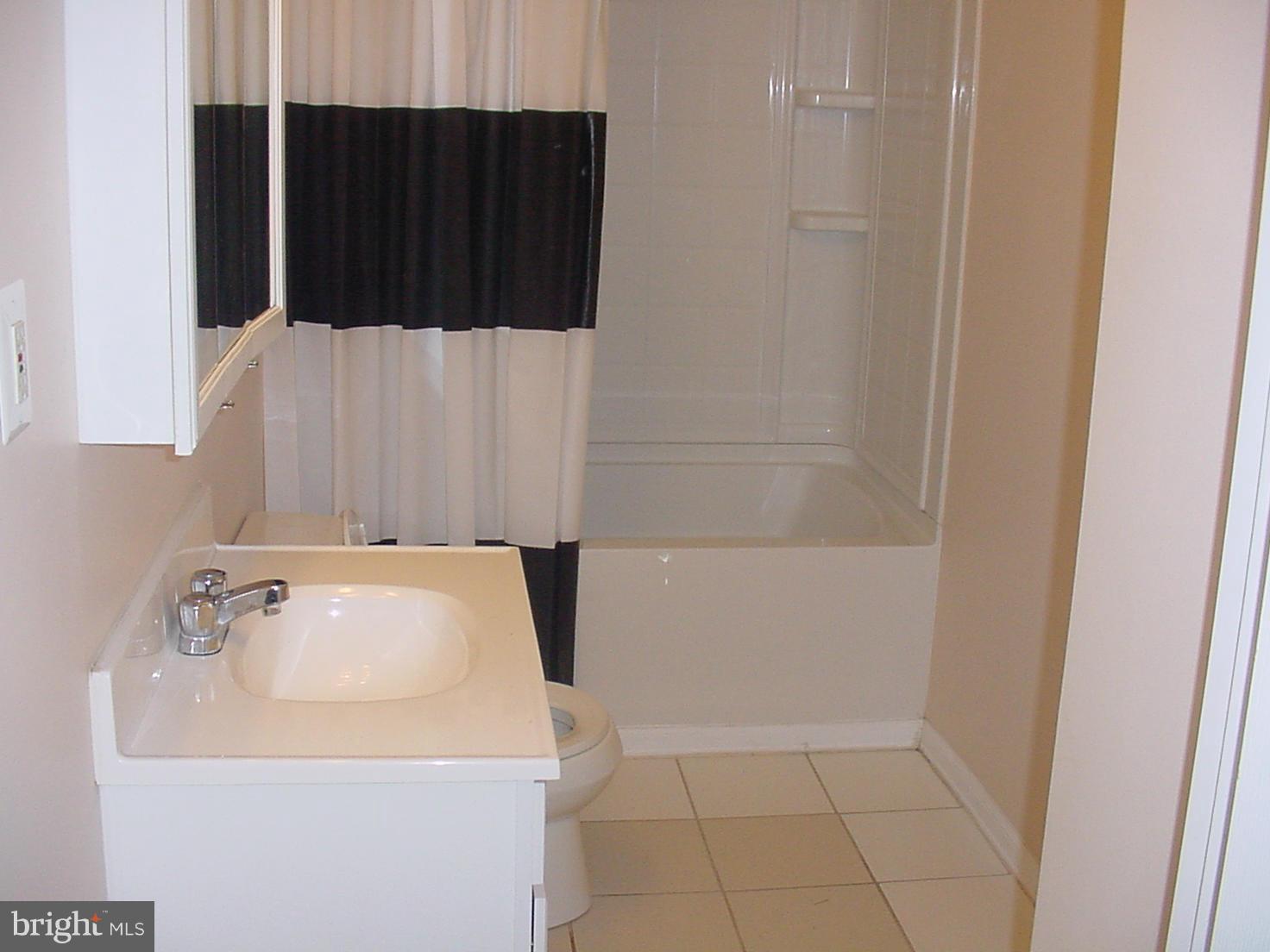 LOUDOUN VALLEY ESTATES - Residential