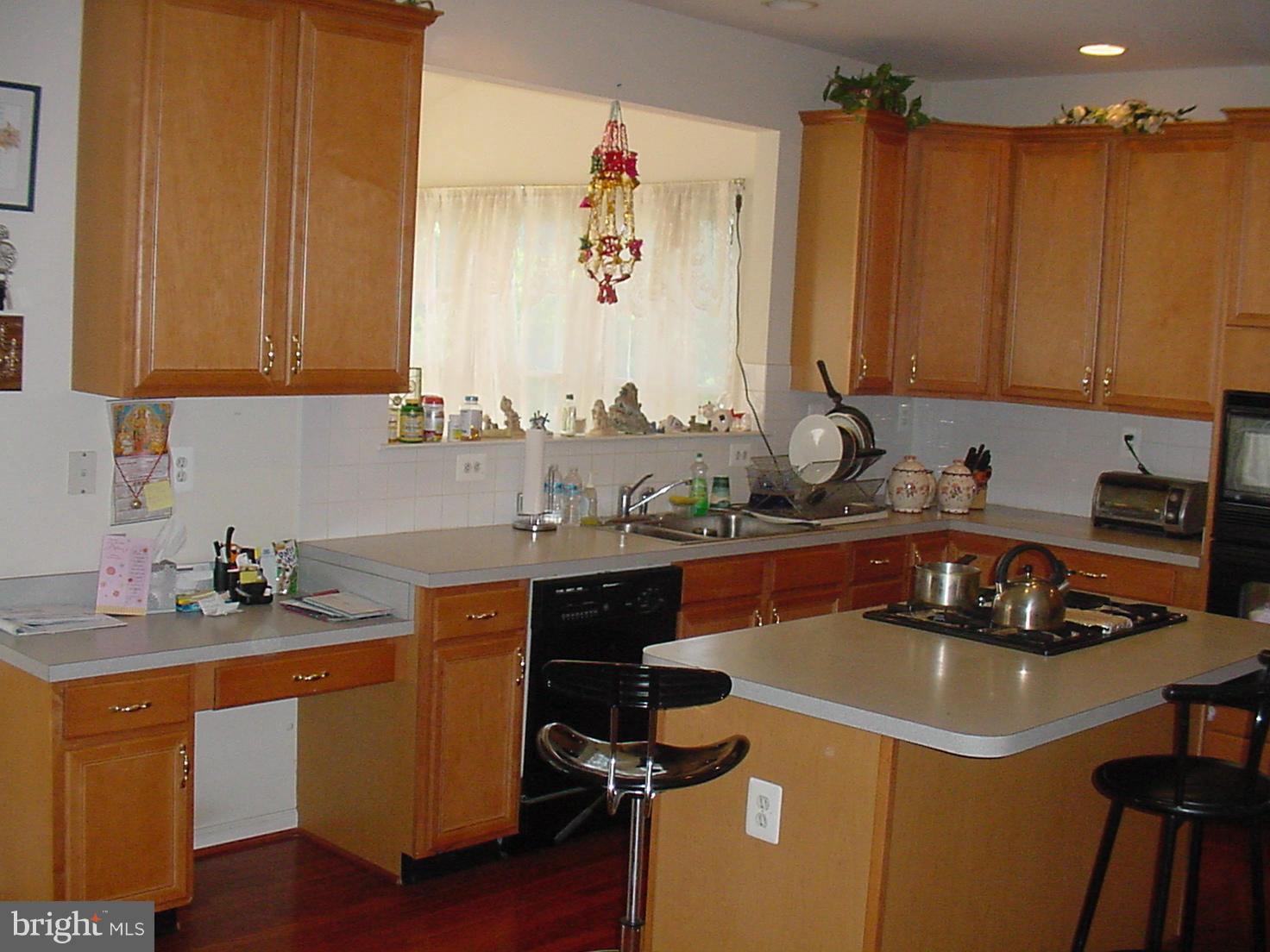 LOUDOUN VALLEY ESTATES - Residential