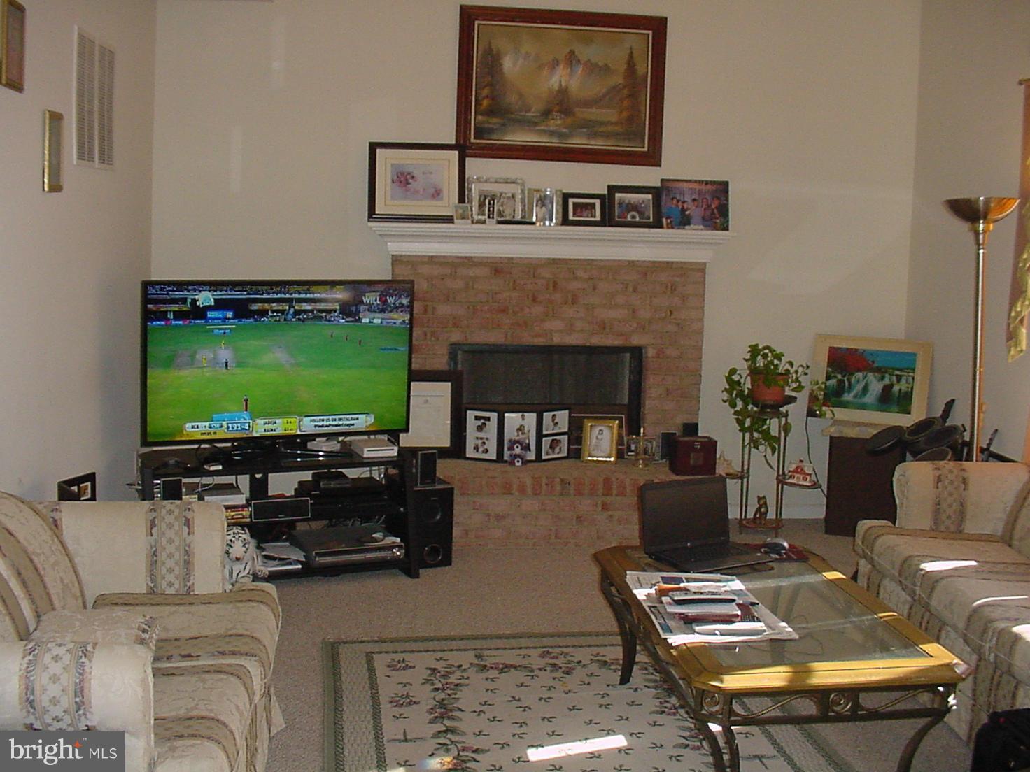 LOUDOUN VALLEY ESTATES - Residential