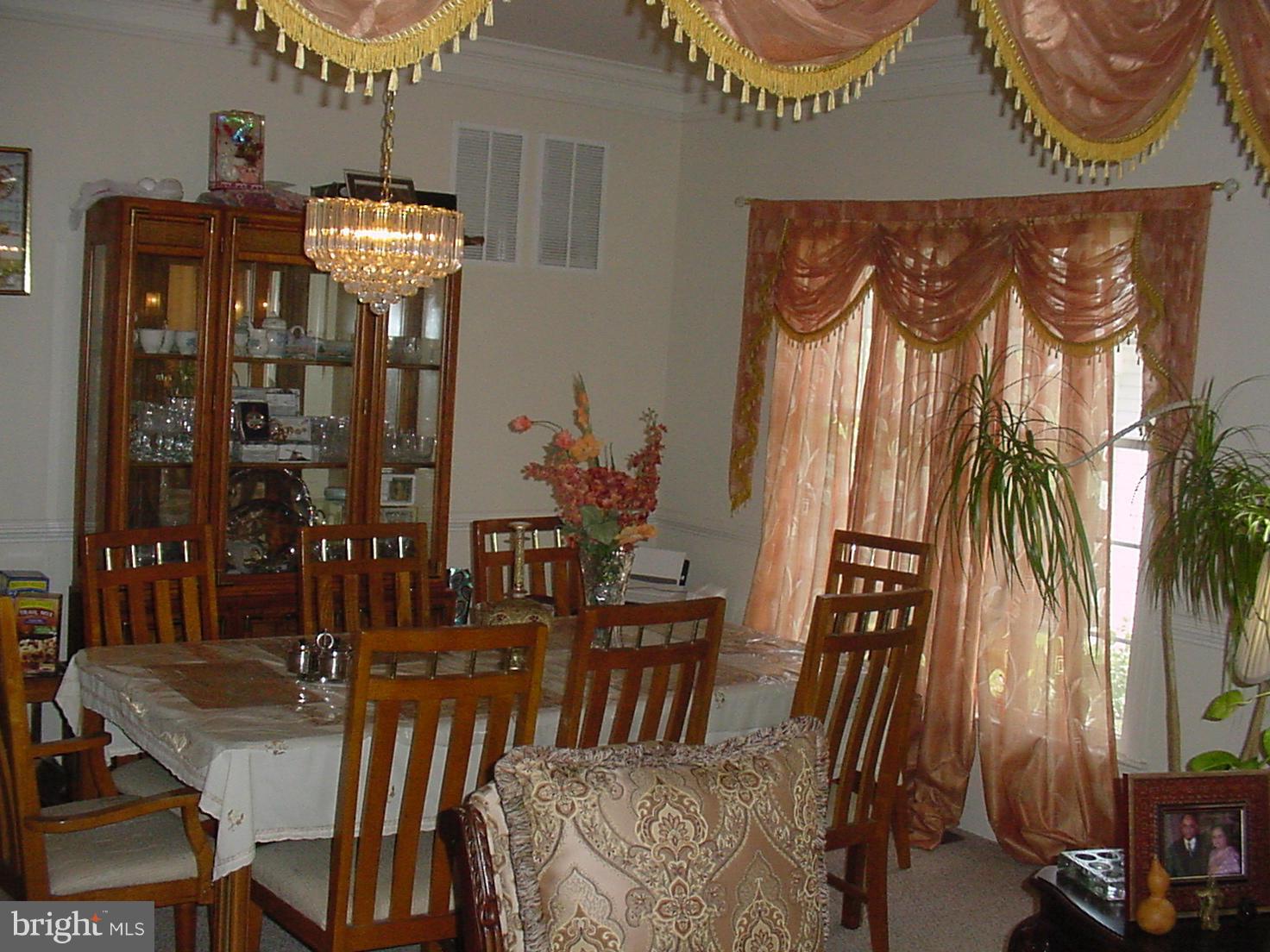 LOUDOUN VALLEY ESTATES - Residential