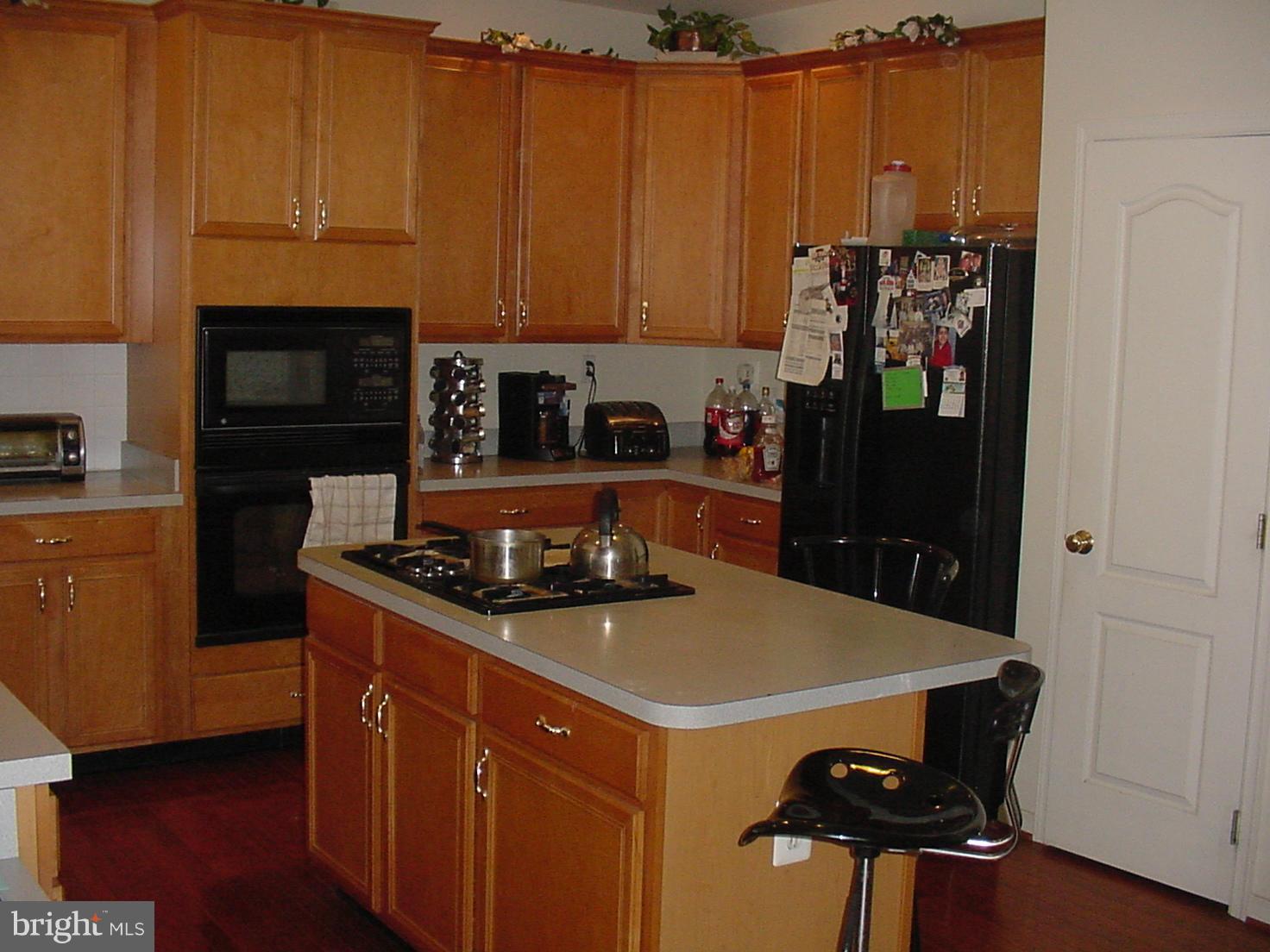 LOUDOUN VALLEY ESTATES - Residential