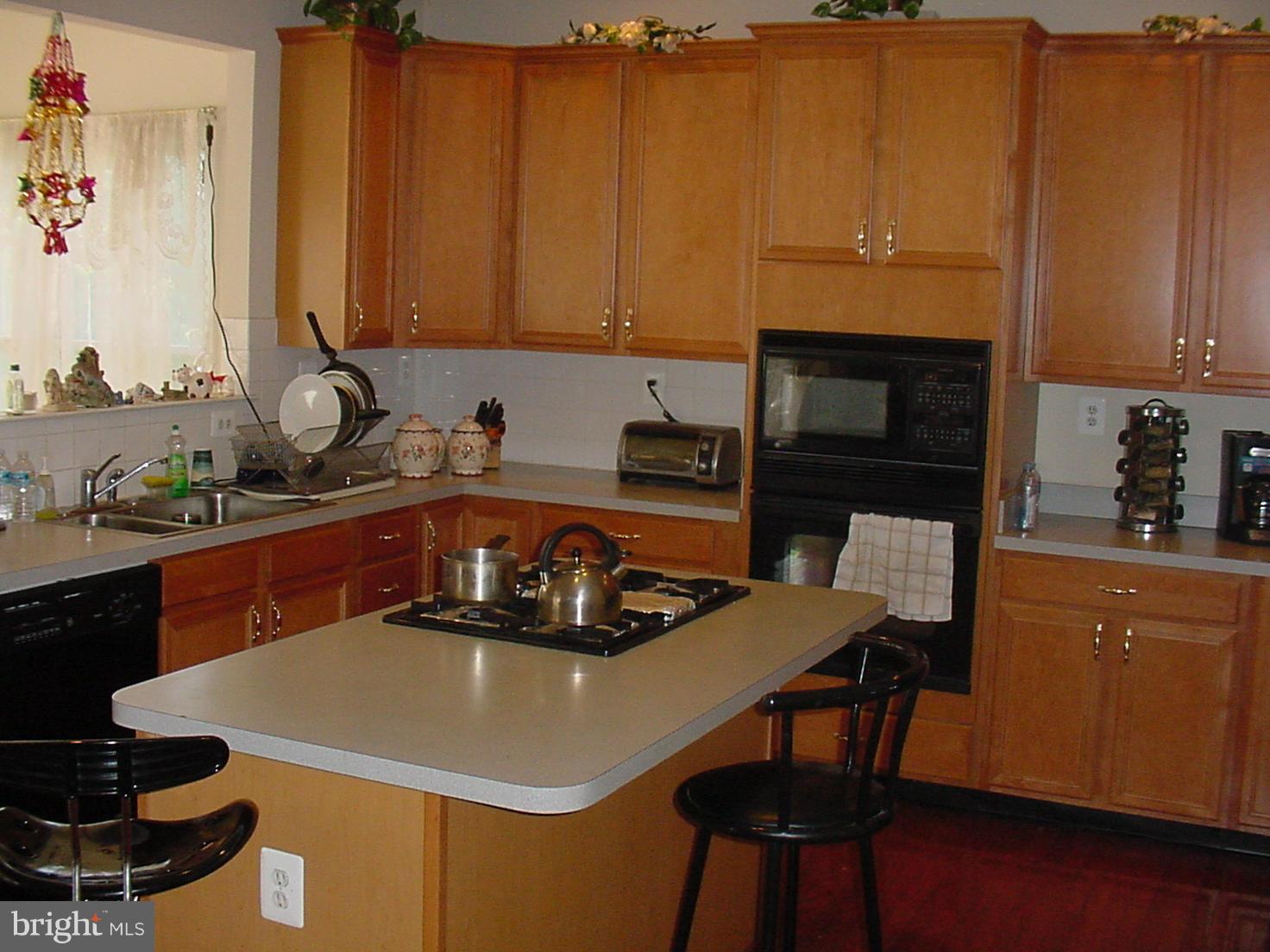 LOUDOUN VALLEY ESTATES - Residential