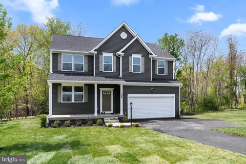 109 Hillsdale Drive, Fredericksburg, VA MLS: VAST2037956