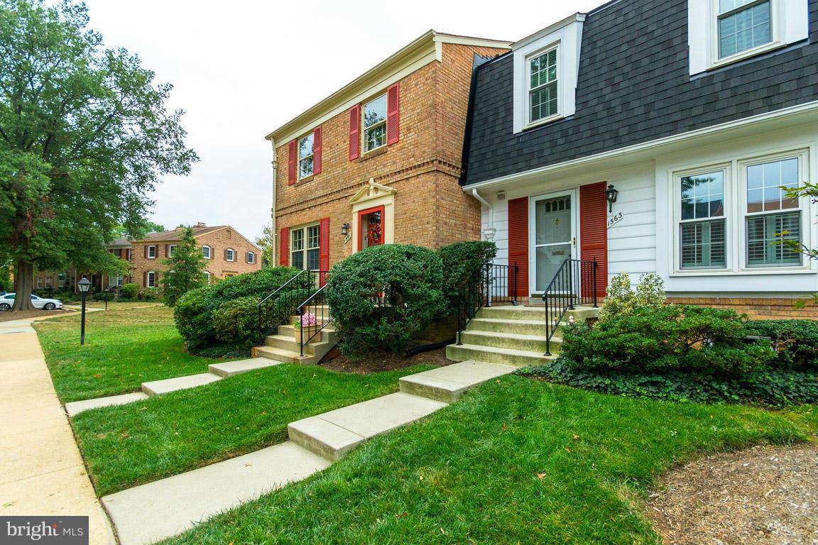 STONELEIGH - Residential