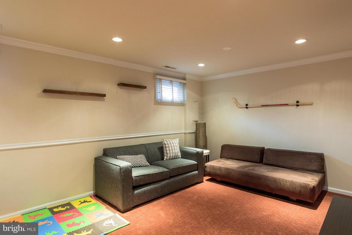 STONELEIGH - Residential