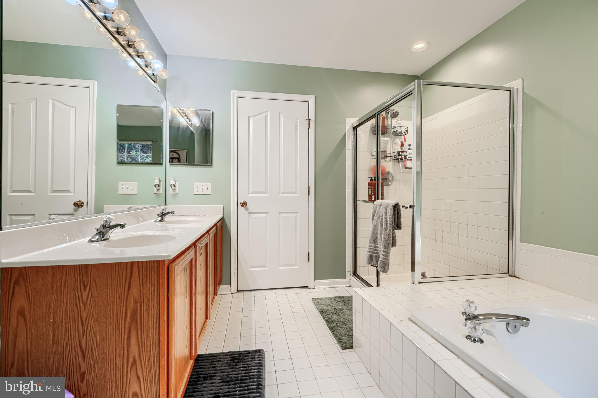 CHESAPEAKE HAVEN - Residential