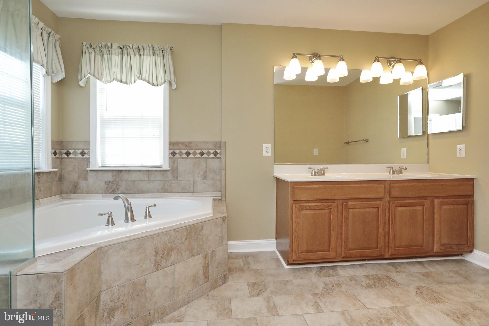 AGRICOPIA - Residential Lease