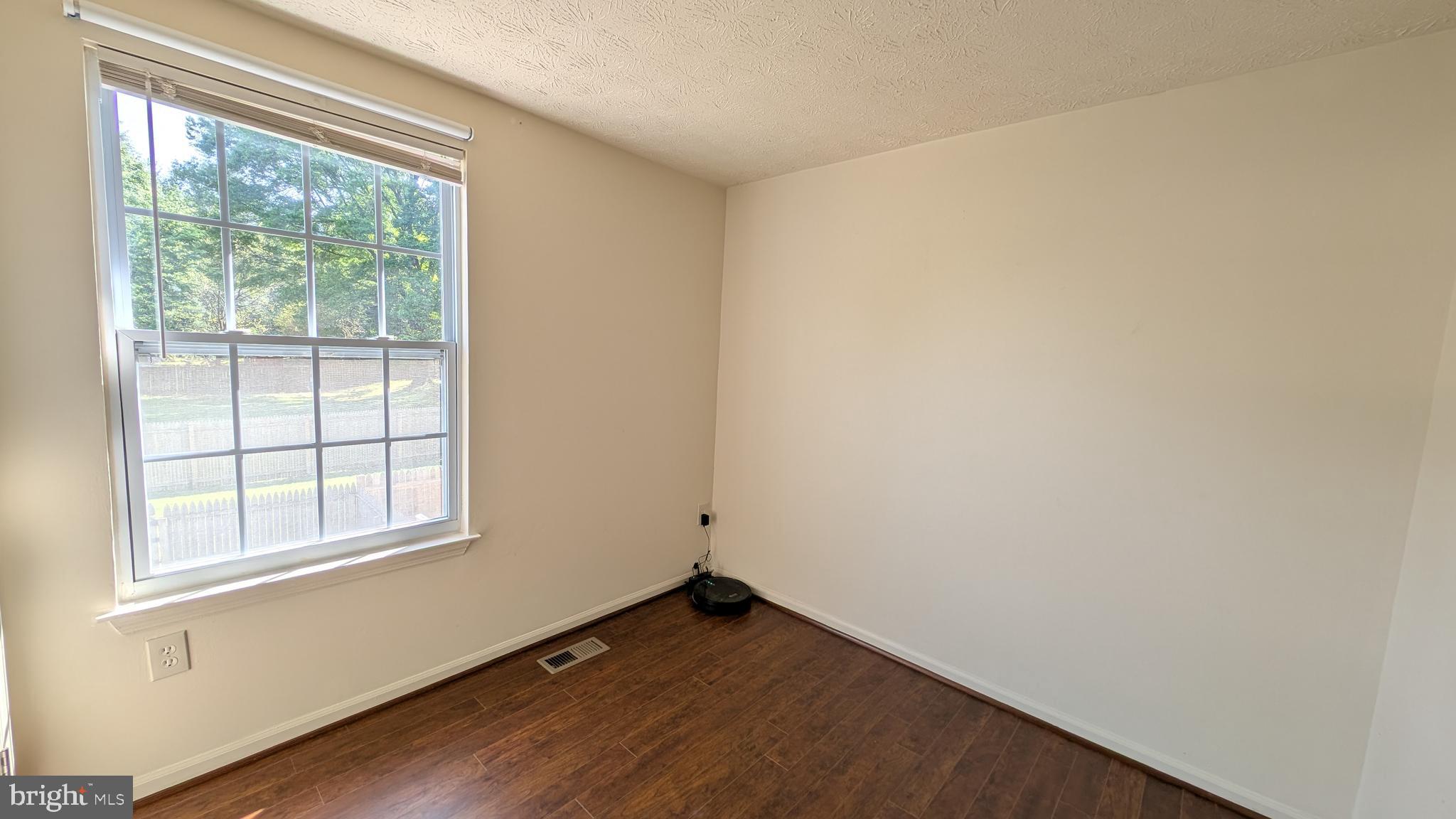 DUFIEF MILL ESTATES - Residential