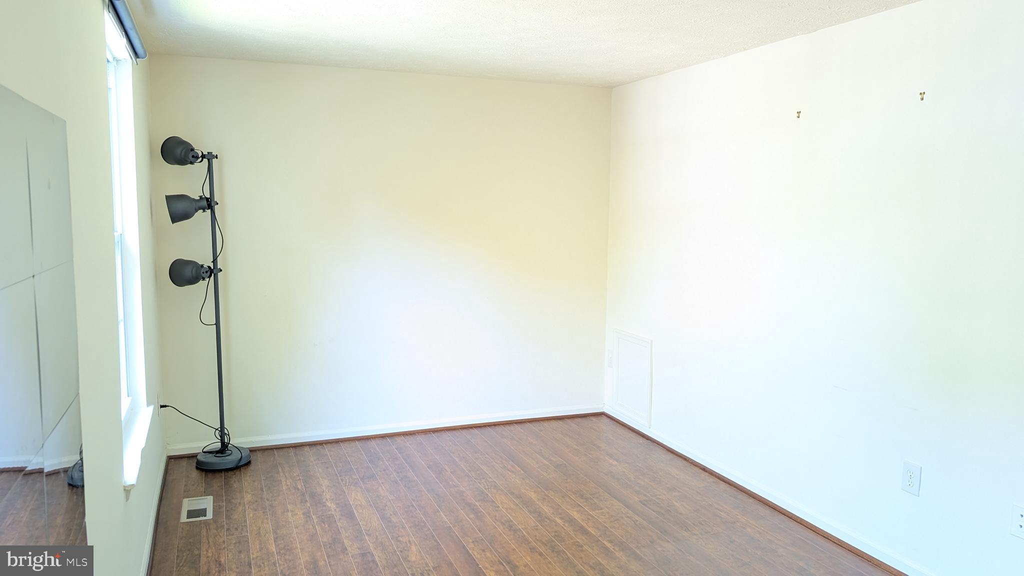 DUFIEF MILL ESTATES - Residential