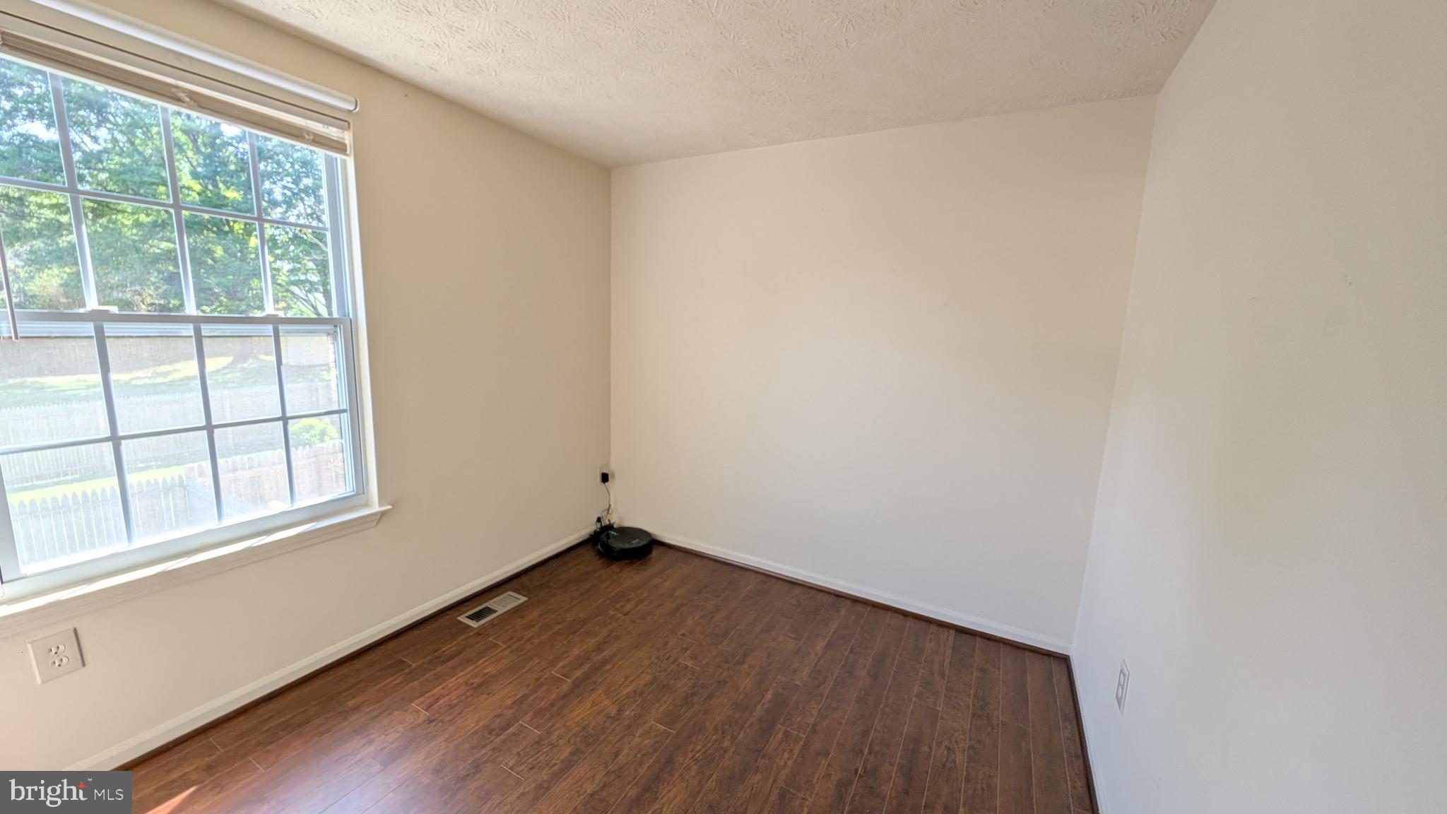 DUFIEF MILL ESTATES - Residential