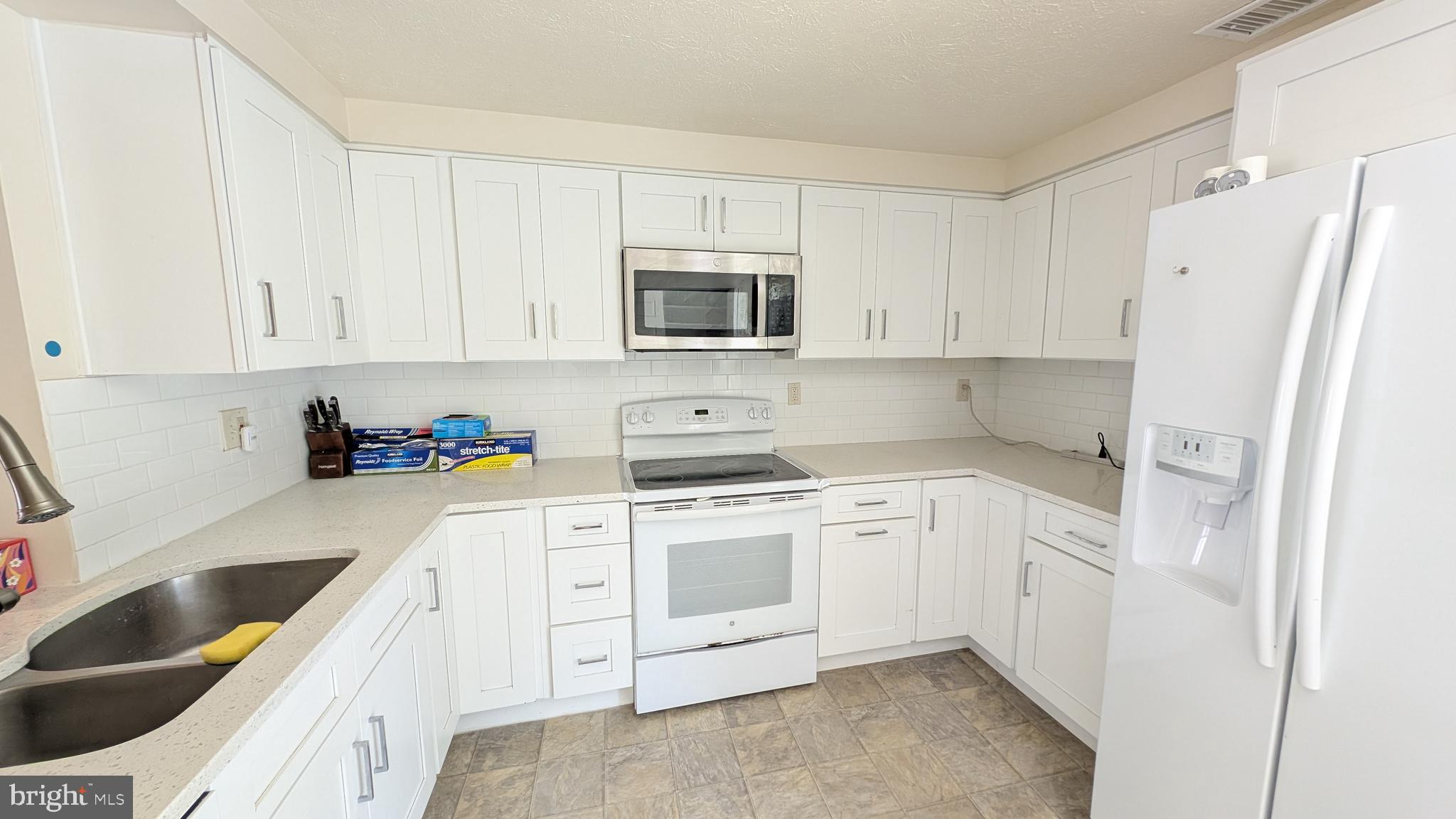 DUFIEF MILL ESTATES - Residential