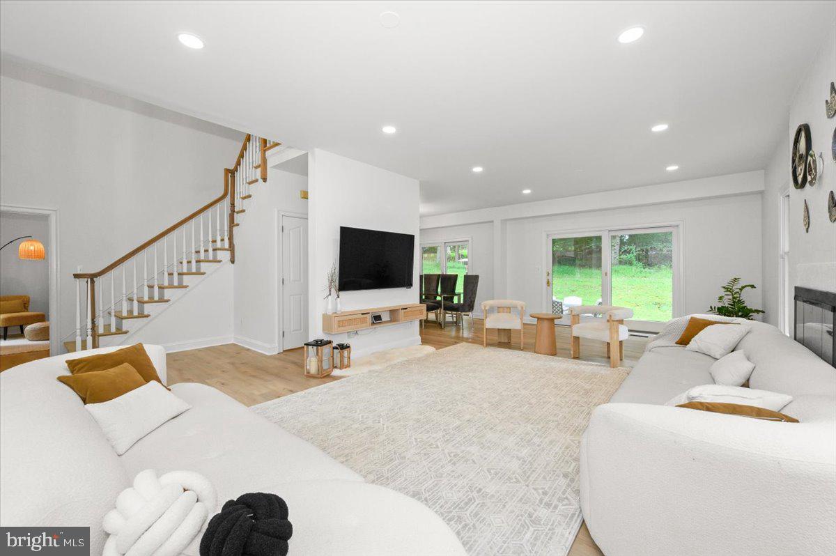 8225 HAWKINS CREAMERY ROAD